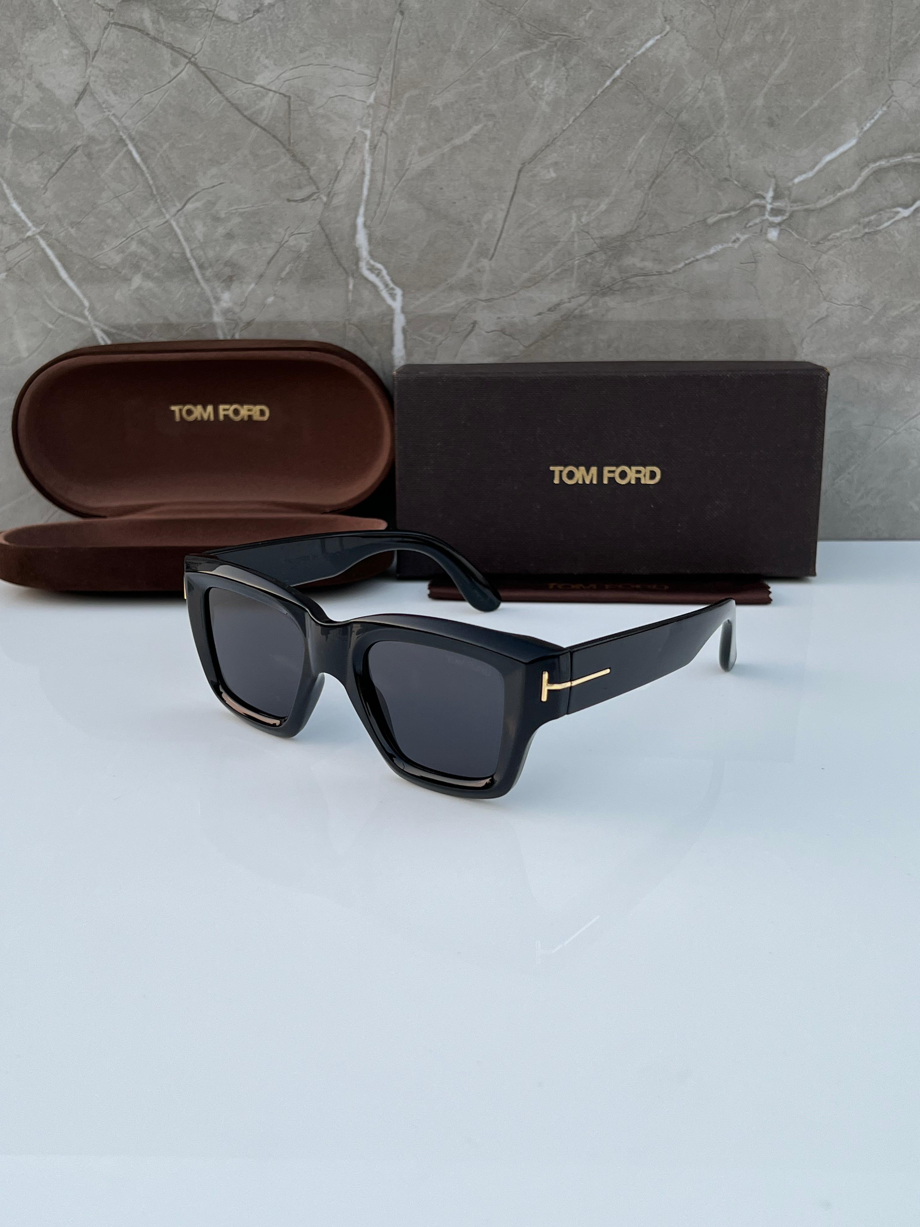 Tom_ford cm *