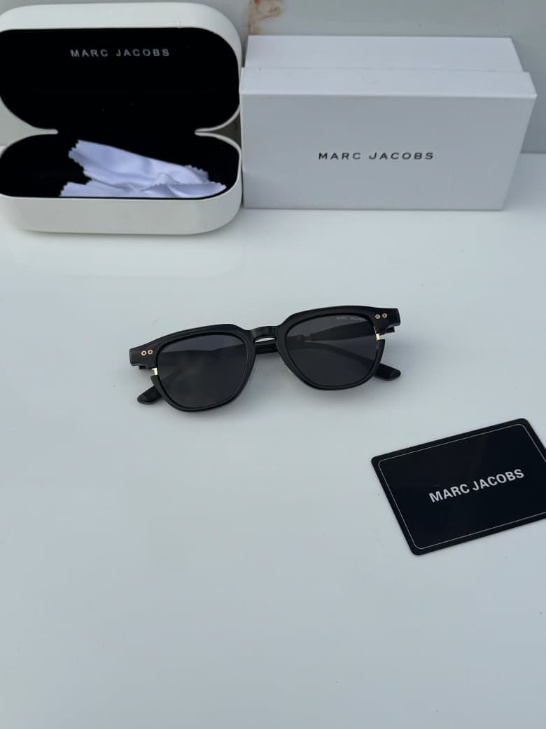 Ma_rc jac_obs 1131 black gold