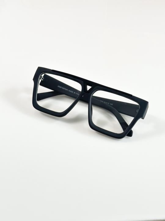 Loui_s_Vuitton_1502_Black_Frame