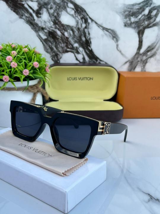 Lou.is_vuitton millionaire black gold