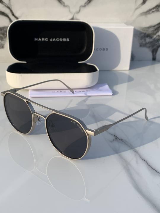Marc_jacobs_metal_silver_black
