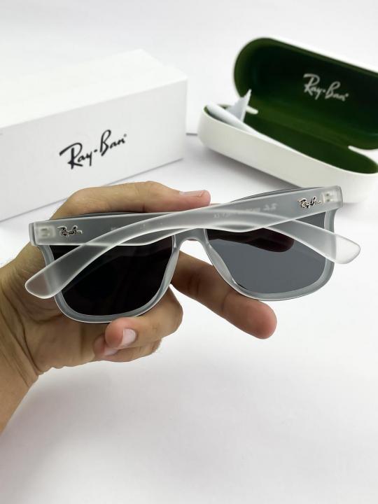 Ray-ban ice black 650