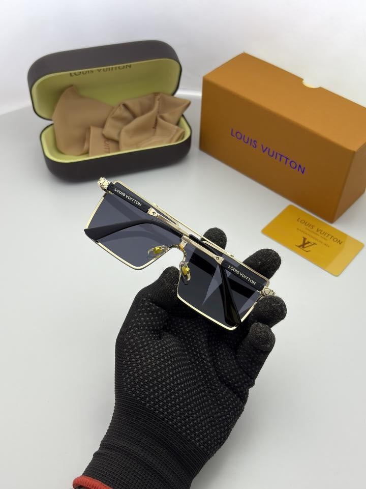 Lous.Vuitton 24112 golden black