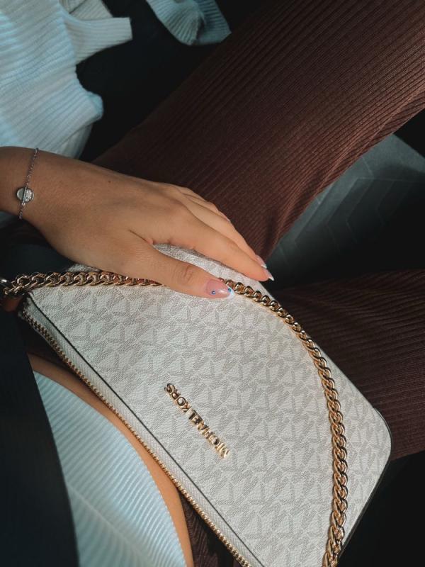 Michaell Kors CB Chain Pouchette With OriginalBox CarryBag & DustCover