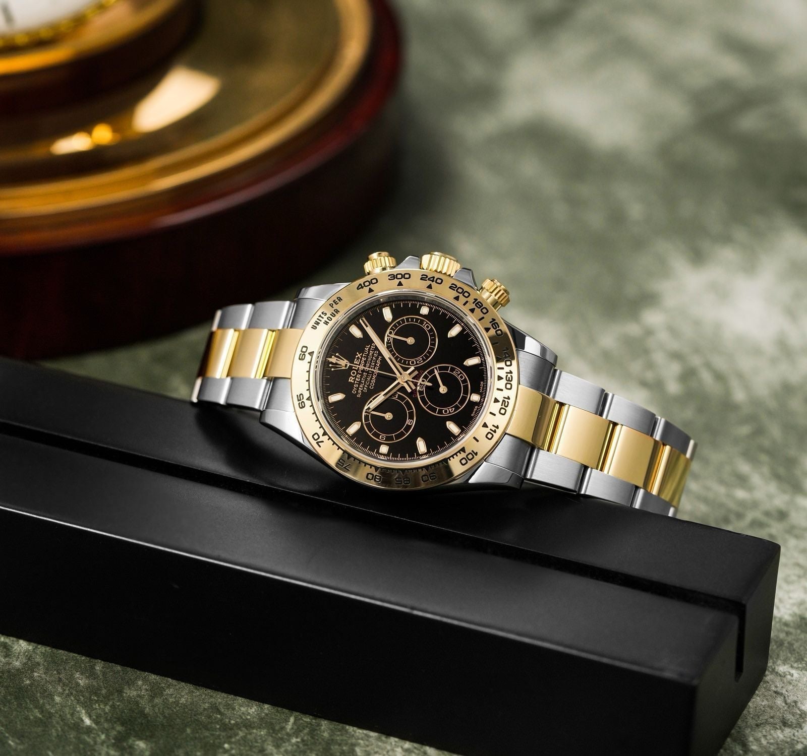 Luxury Branded Watch Golden & Silver