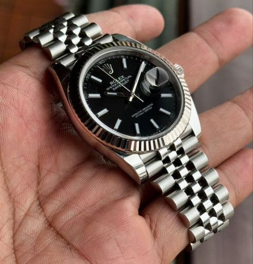 Luxury Branded 7A Watch Black Date Just