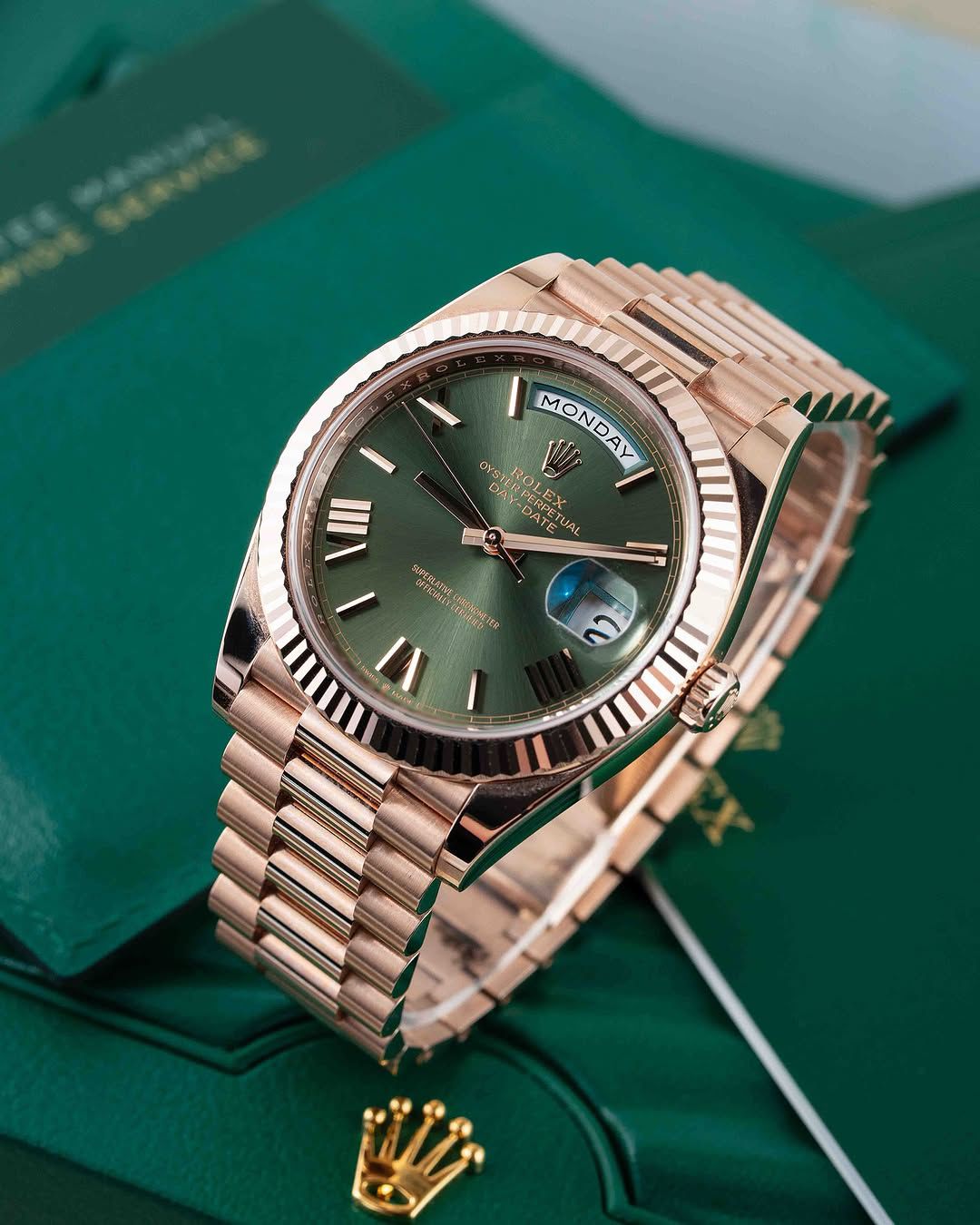 Luxury Branded 7A Watch Day Date Green Dial