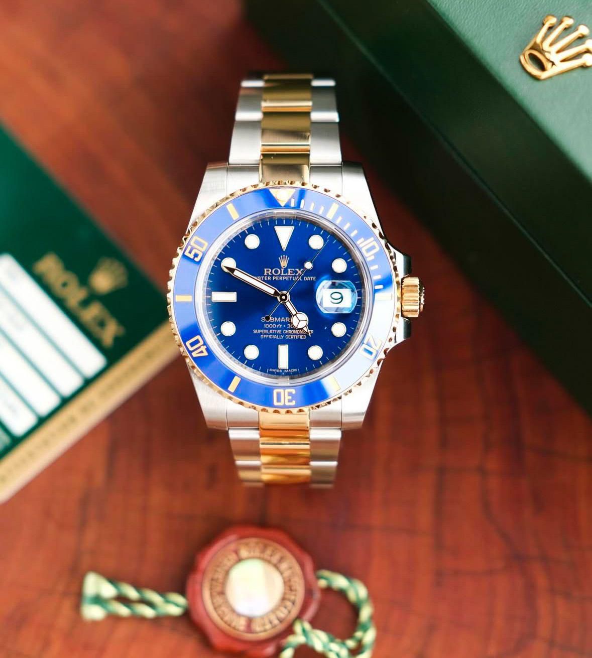 Branded GMT 2 Watch (King Ko*Li Using it ) Blue Golden
