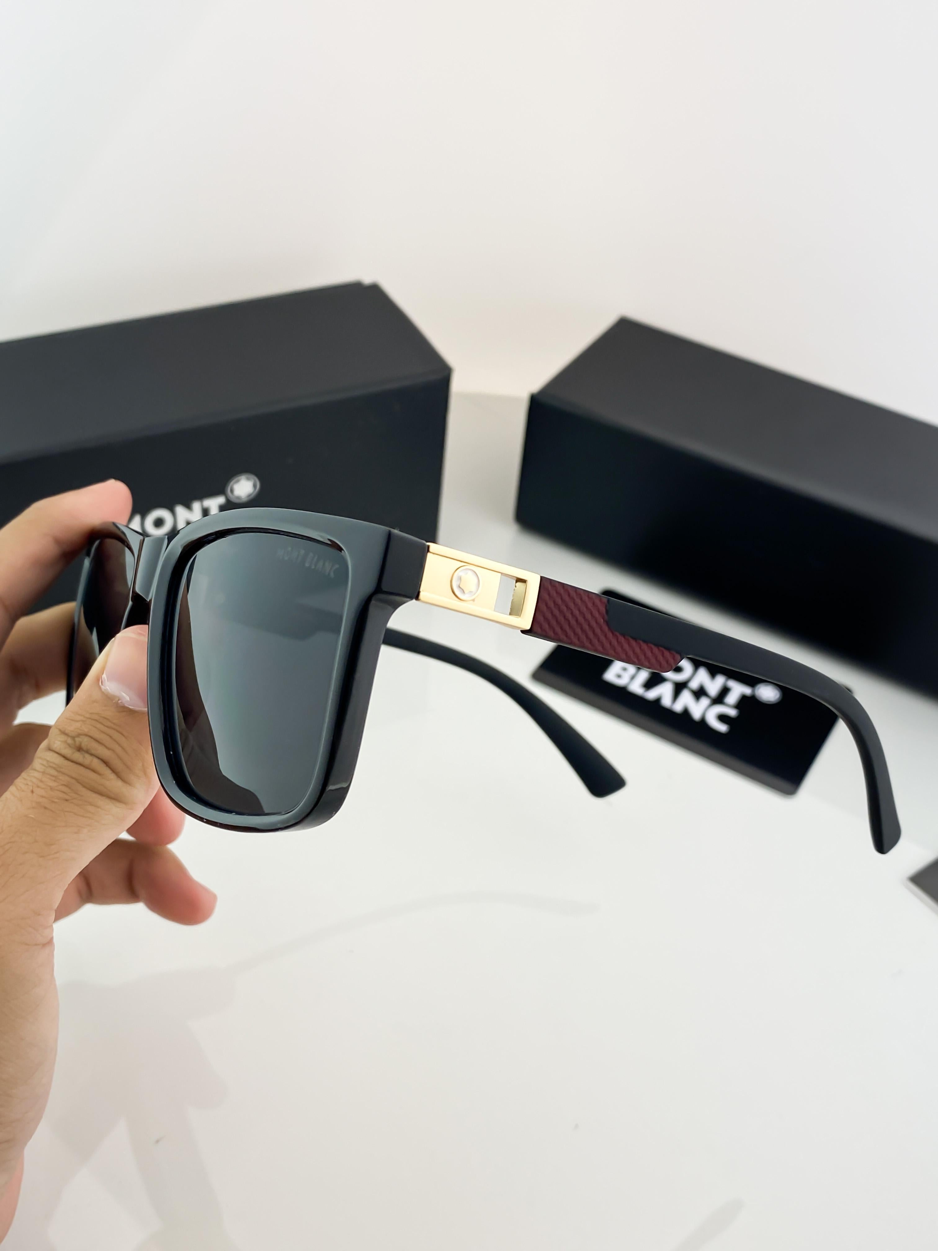 MONT  561 B