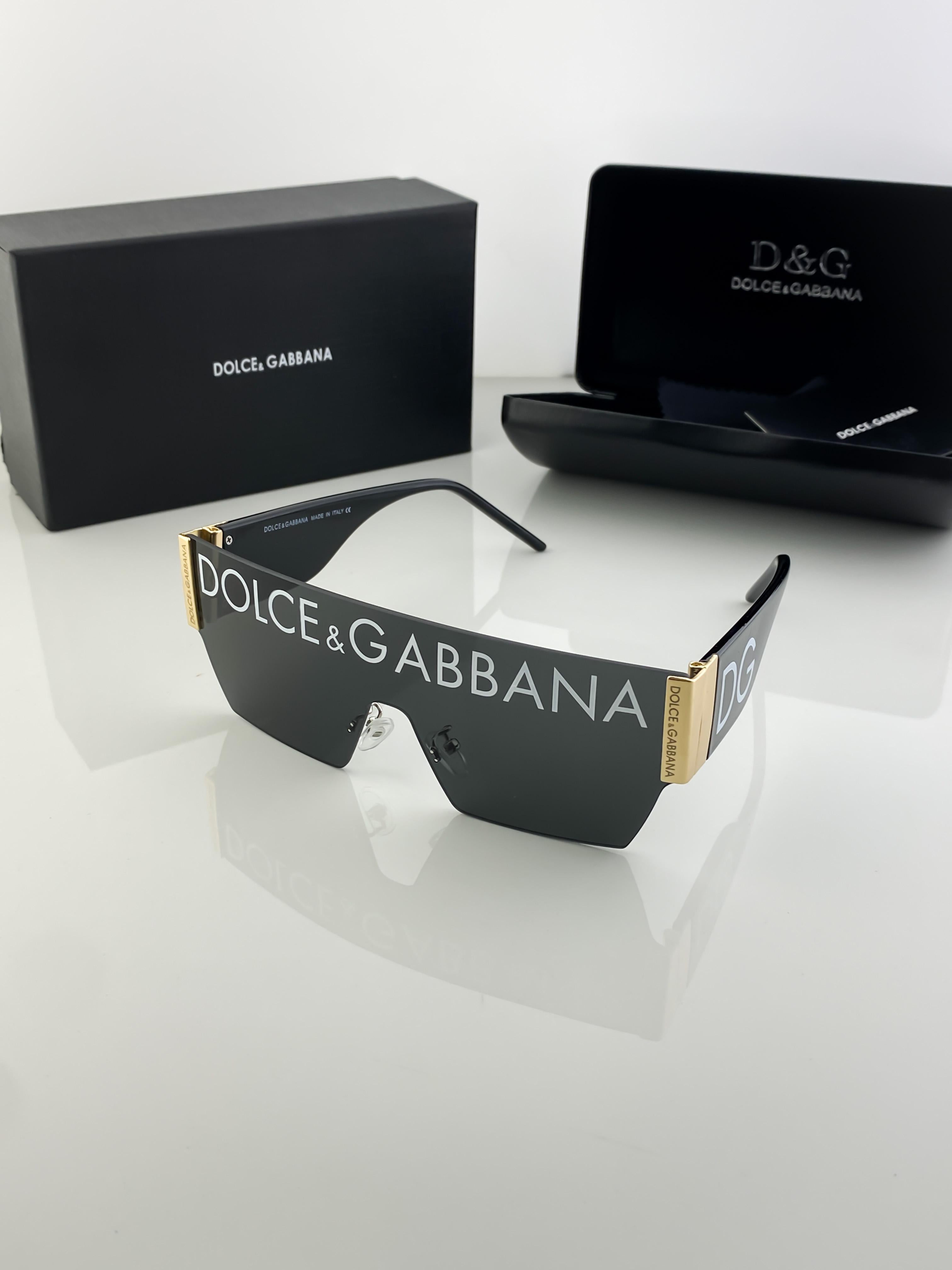 DOL  GOLD BLACK 6864 B