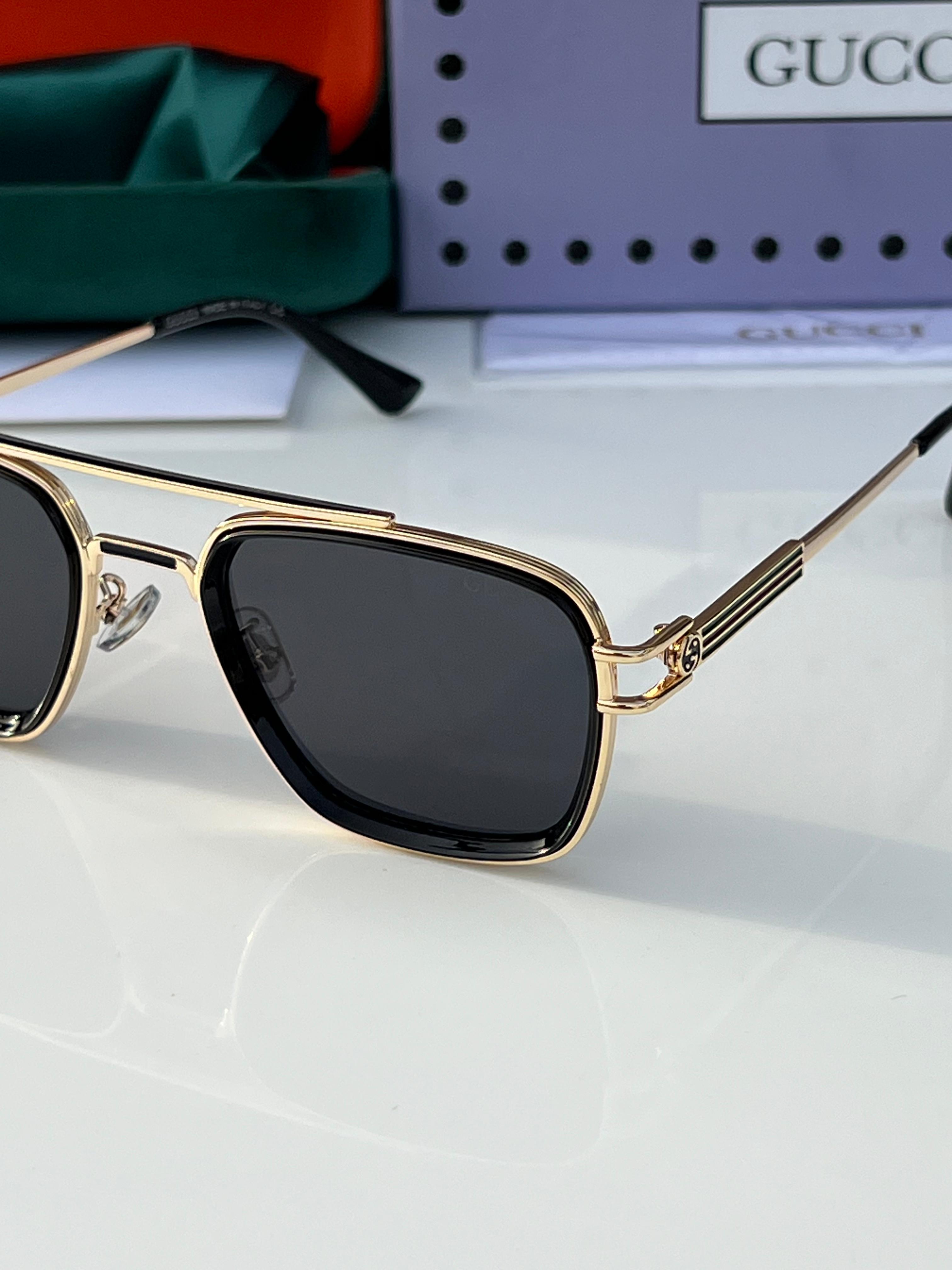 Guc 769 gold black A