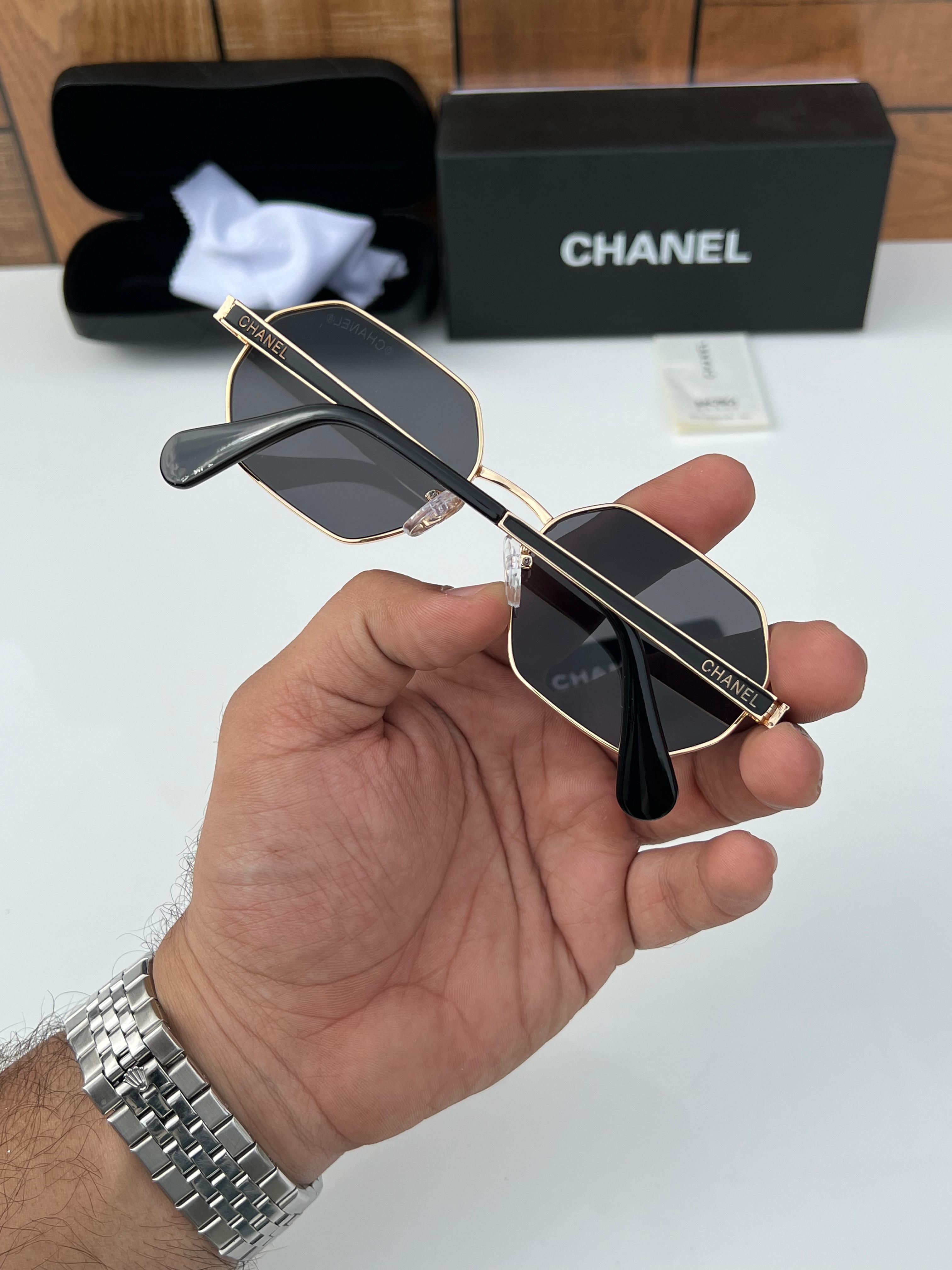 Cha 1431 gold black