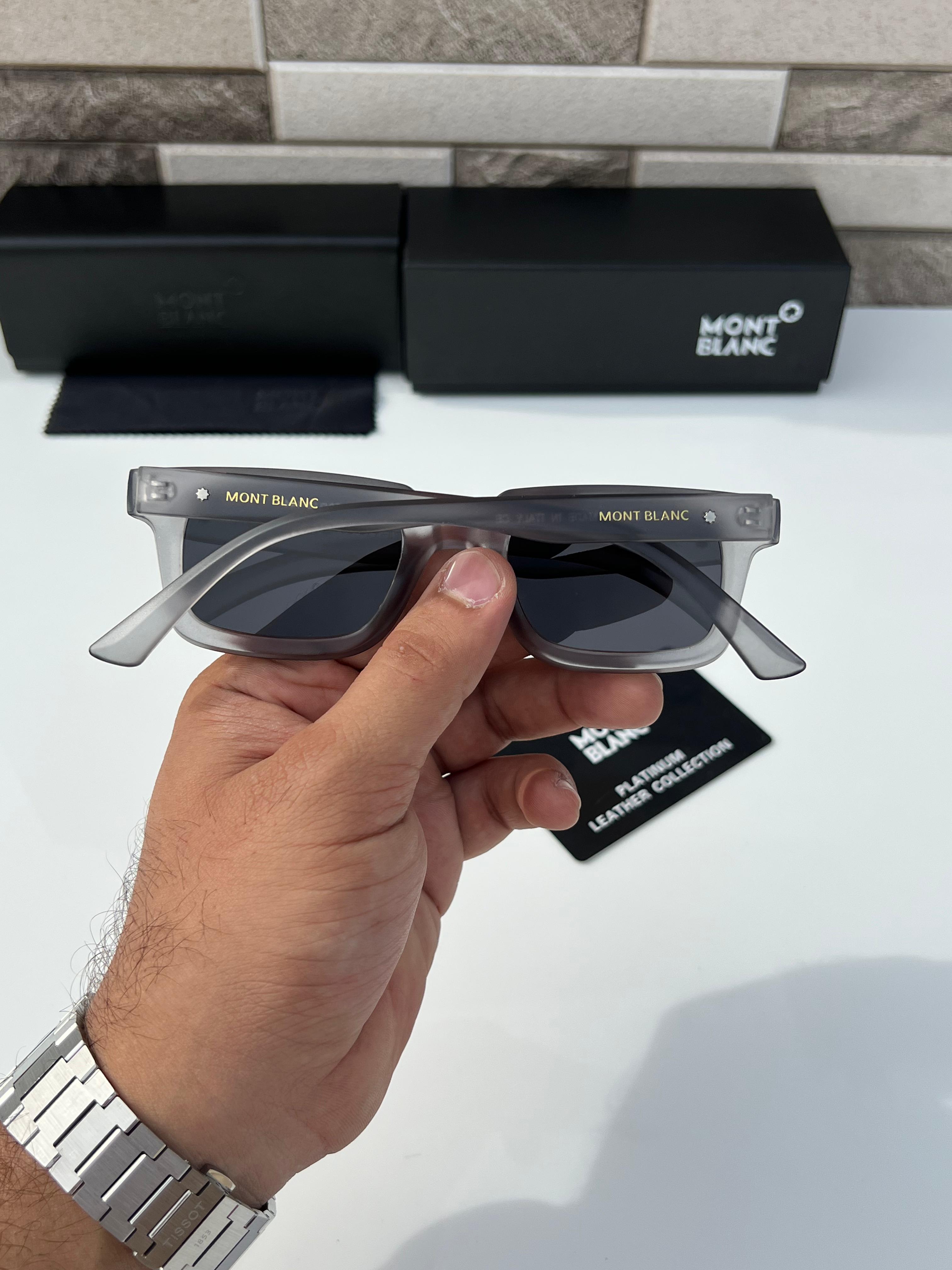 Mon  Y14 grey black