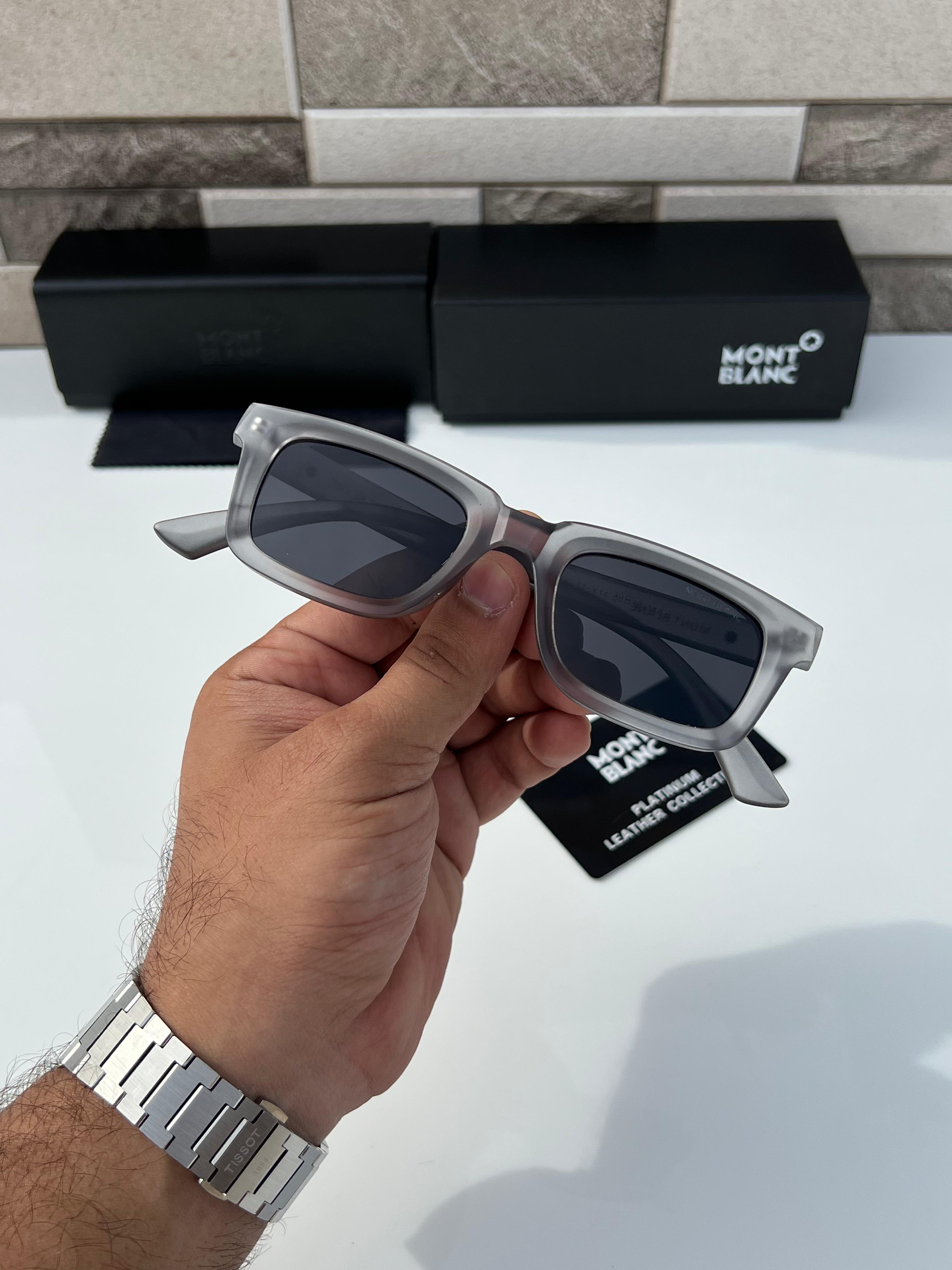 Mon  Y14 grey black