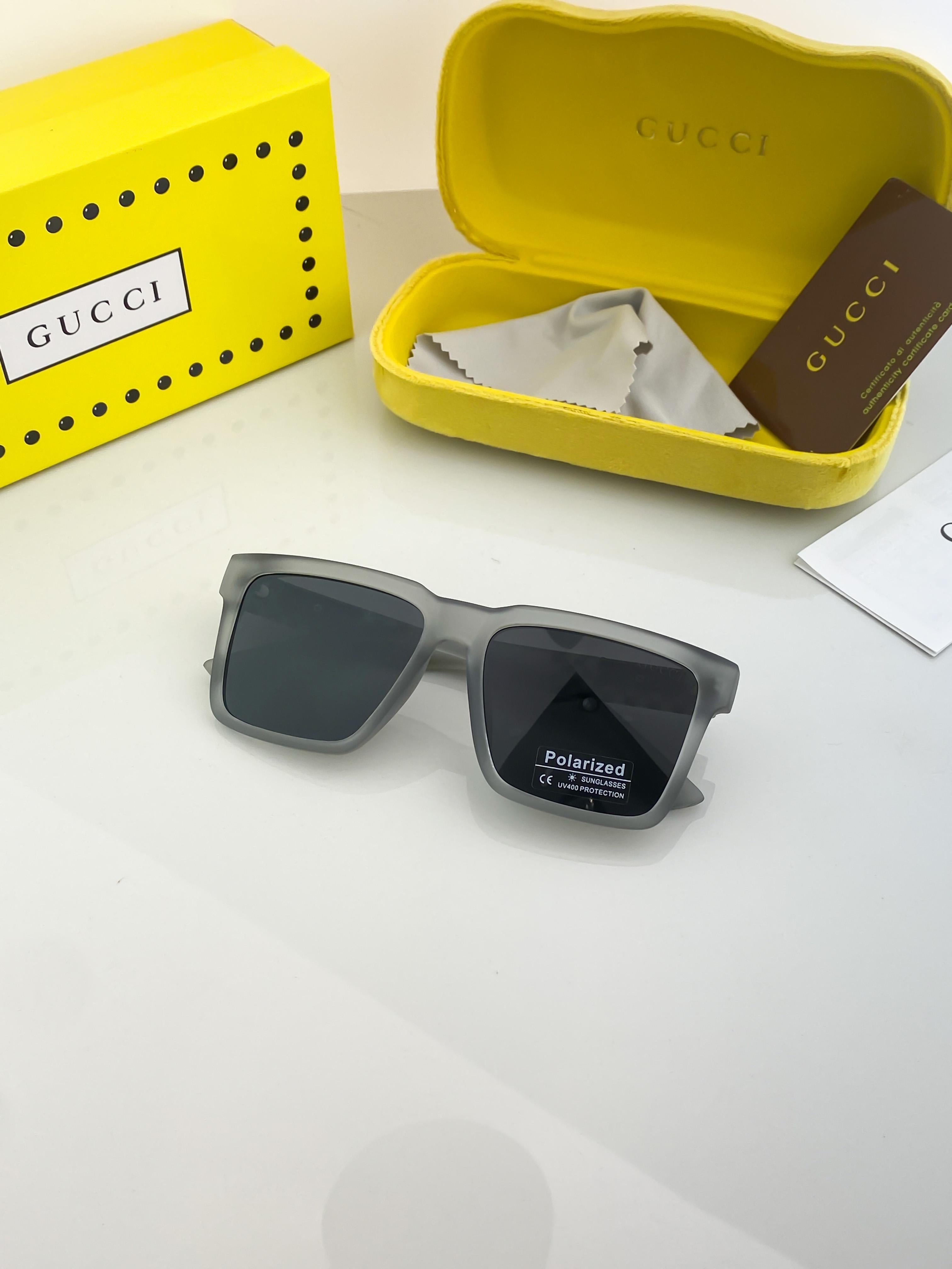 GU GREY BLACK 1089
