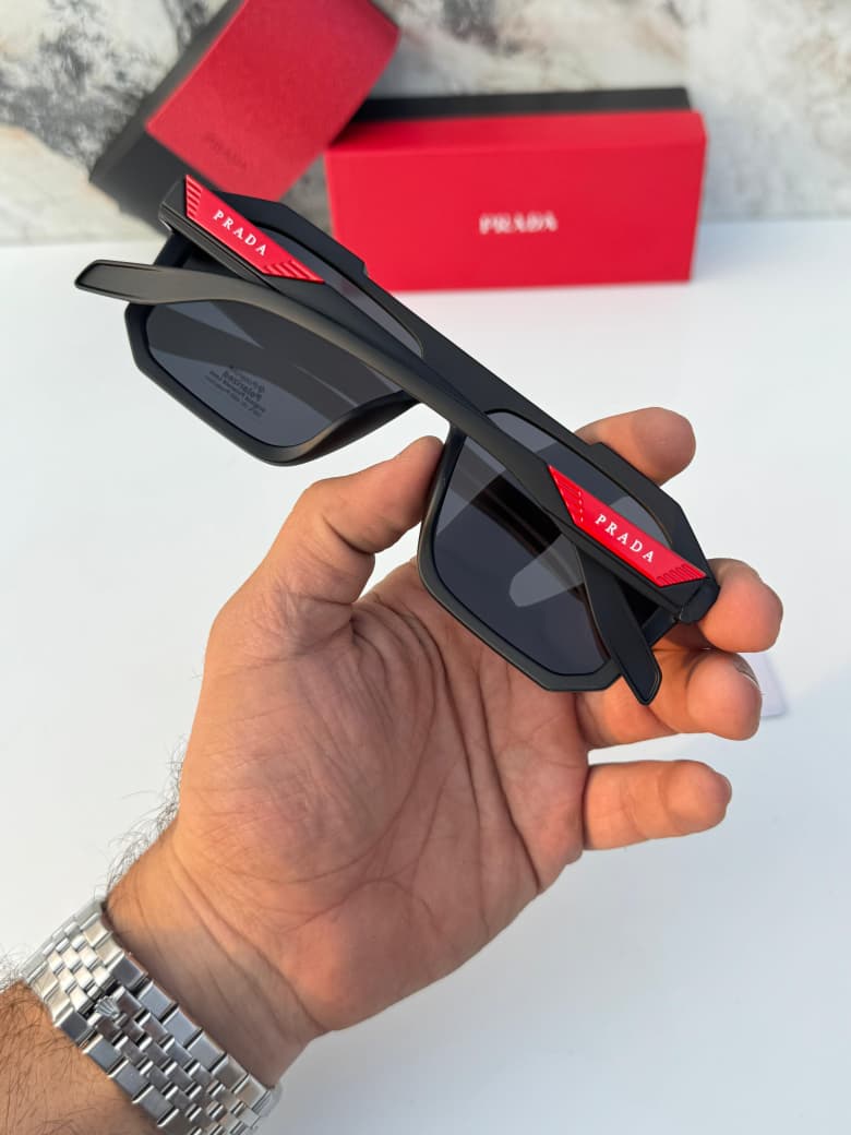 Pra_da_ 5111 black Sunglass