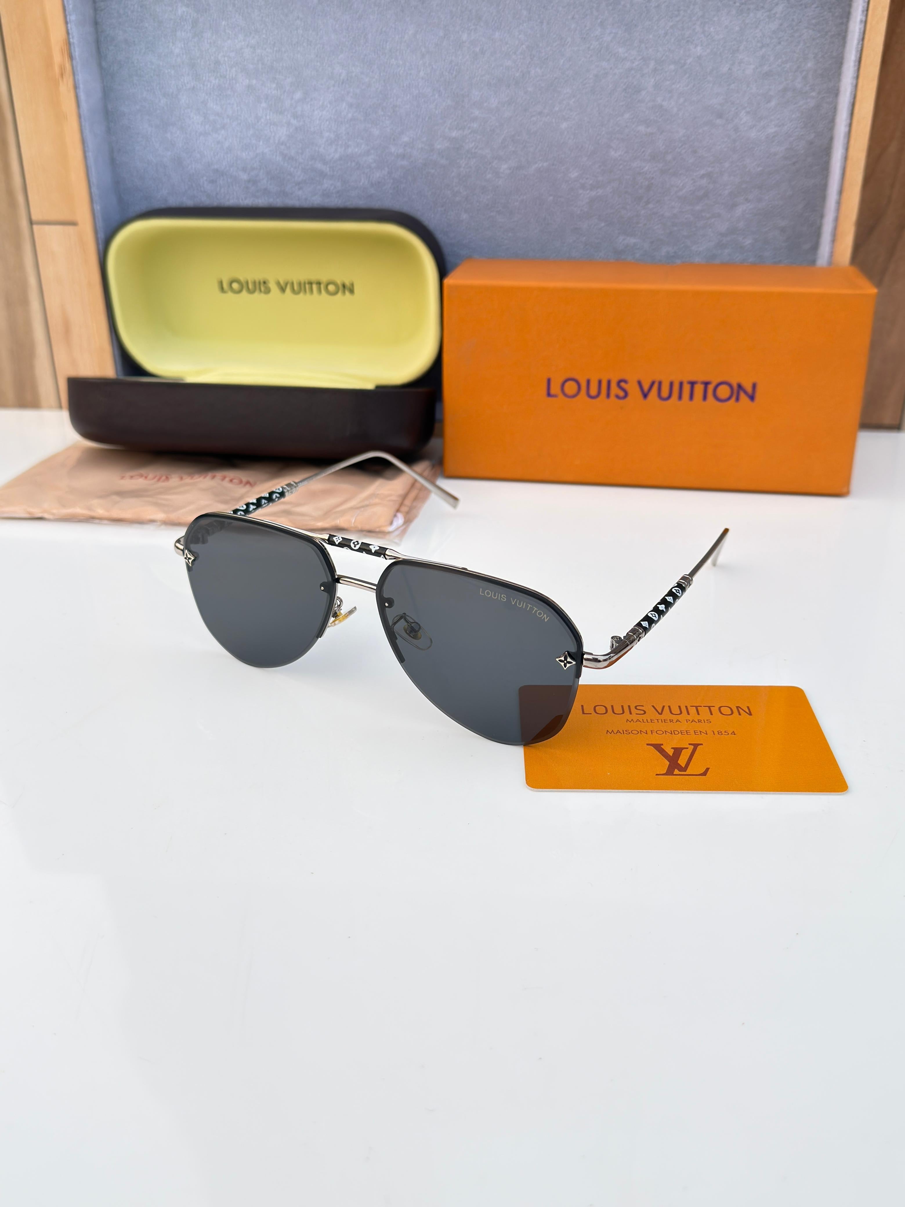 Lou_is vui_tton 78011 black Sunglass