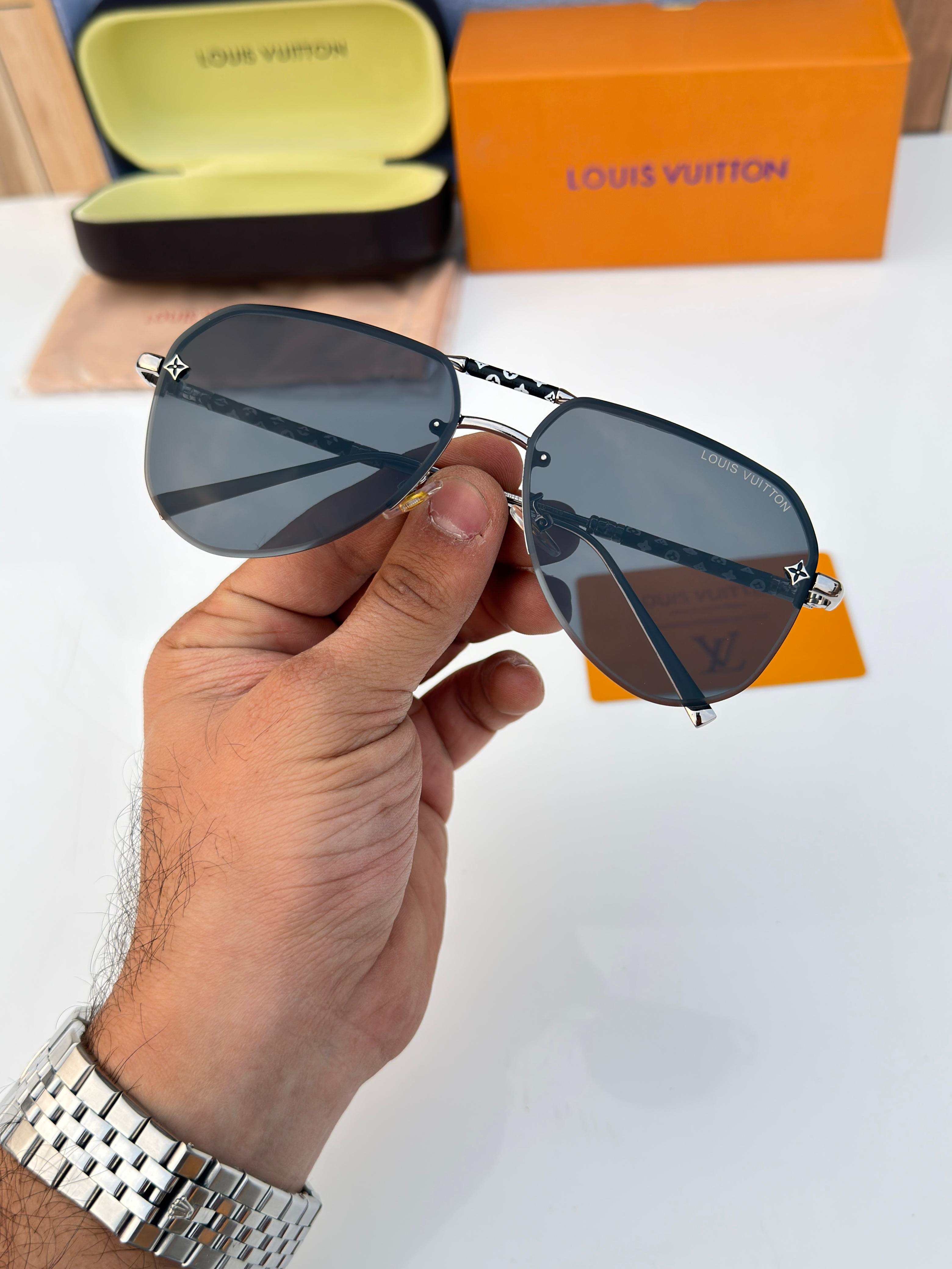 Lou_is vui_tton 78011 black Sunglass