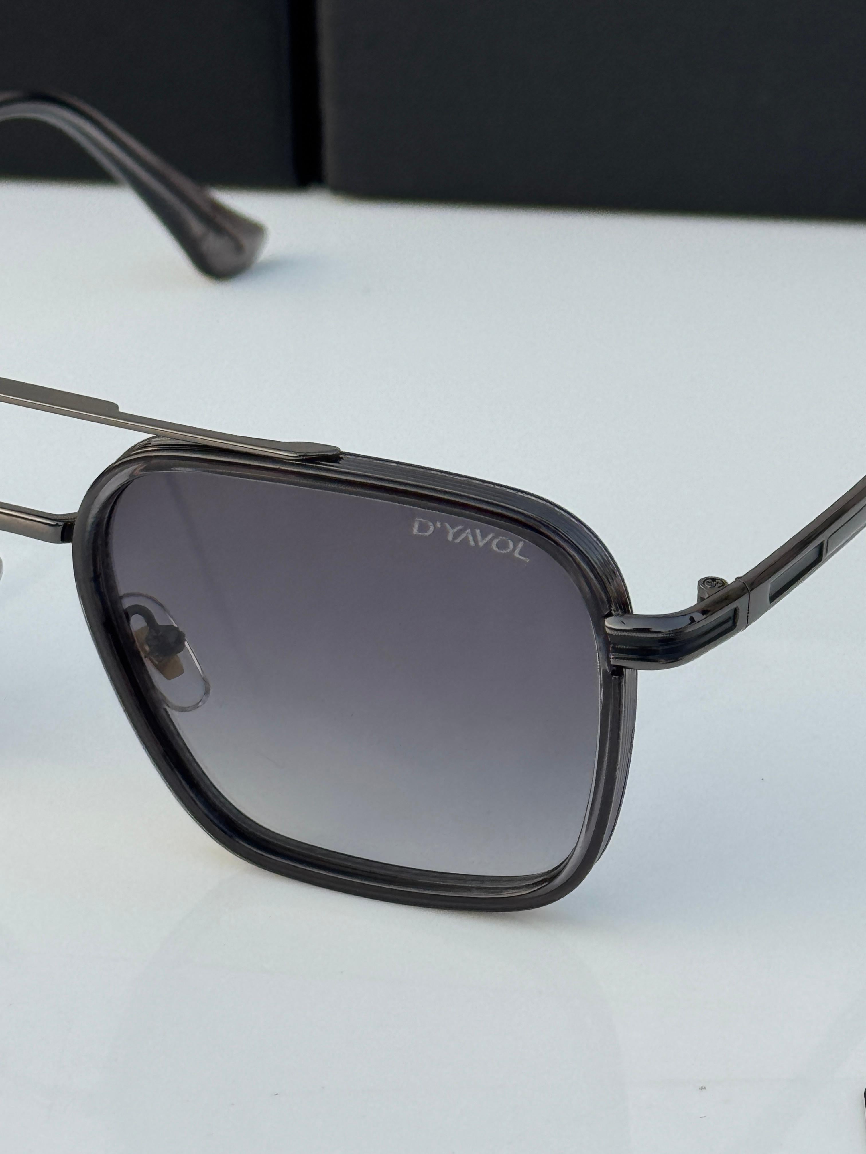 Dya_vol_ shaded Sunglass