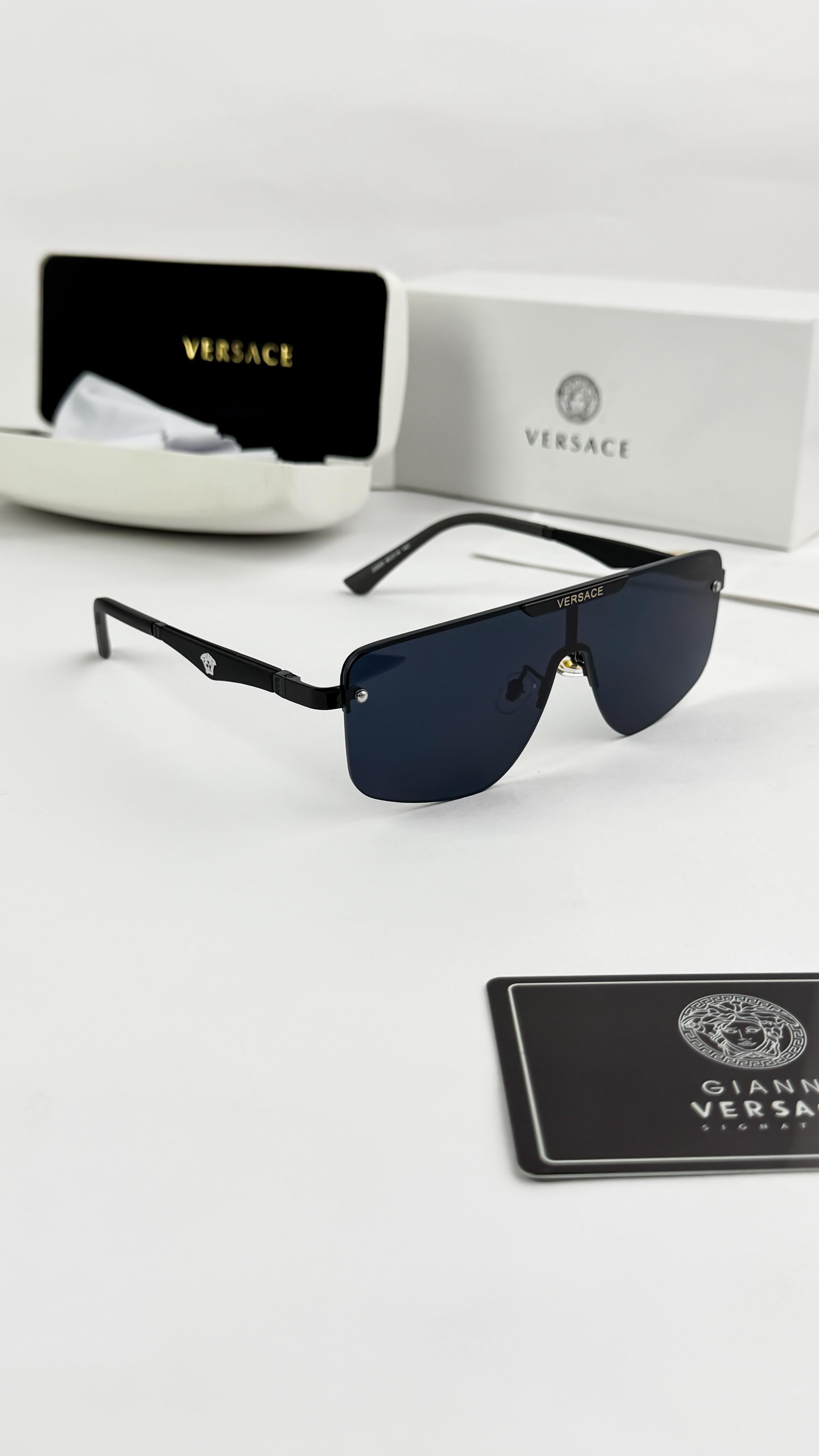 VERS BLACK 25005