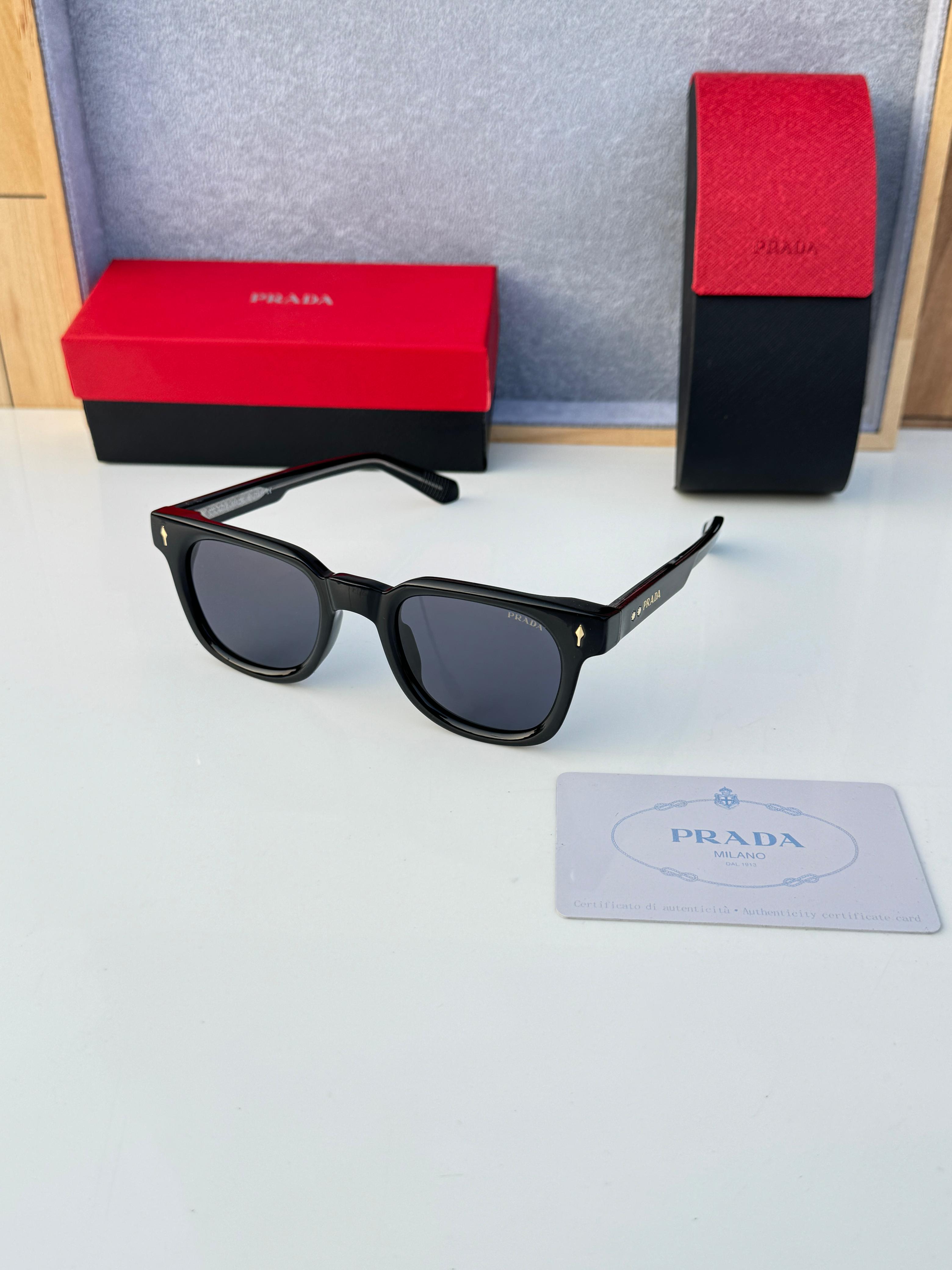 Pra 663 black Sunglass