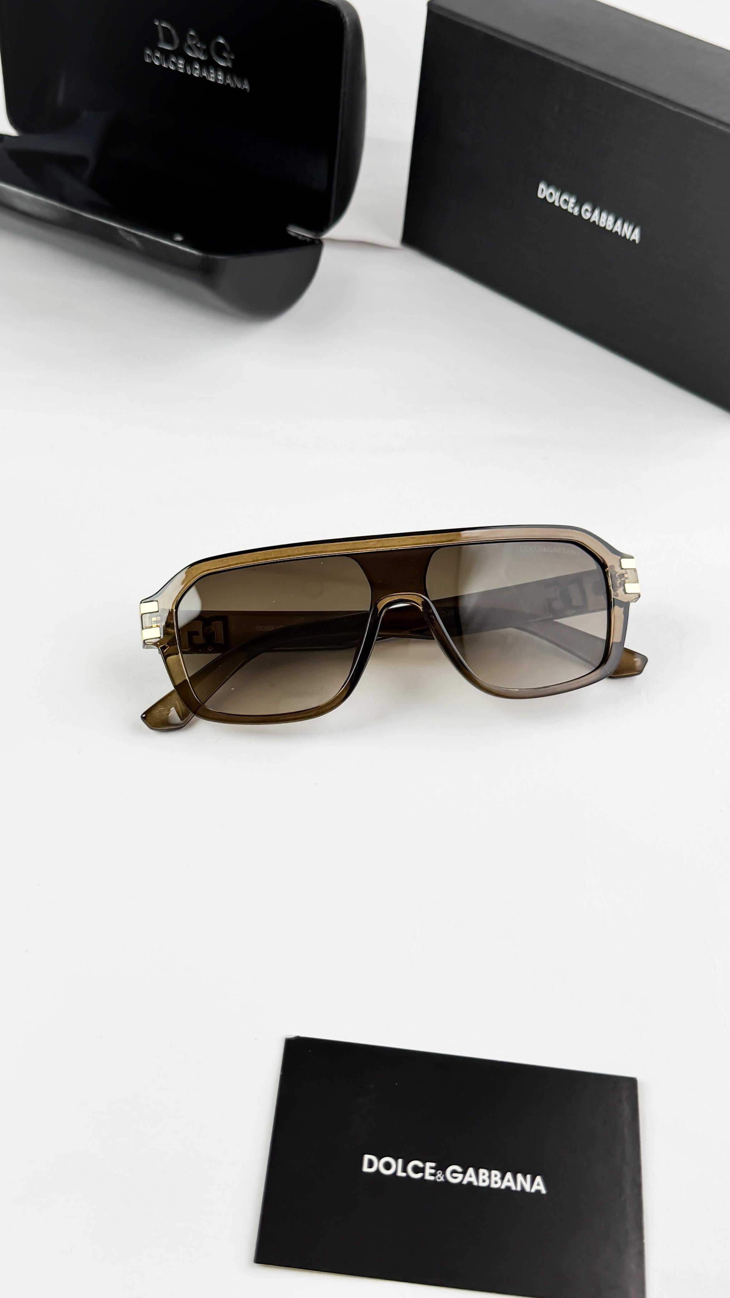 DOLC  BROWN 4952