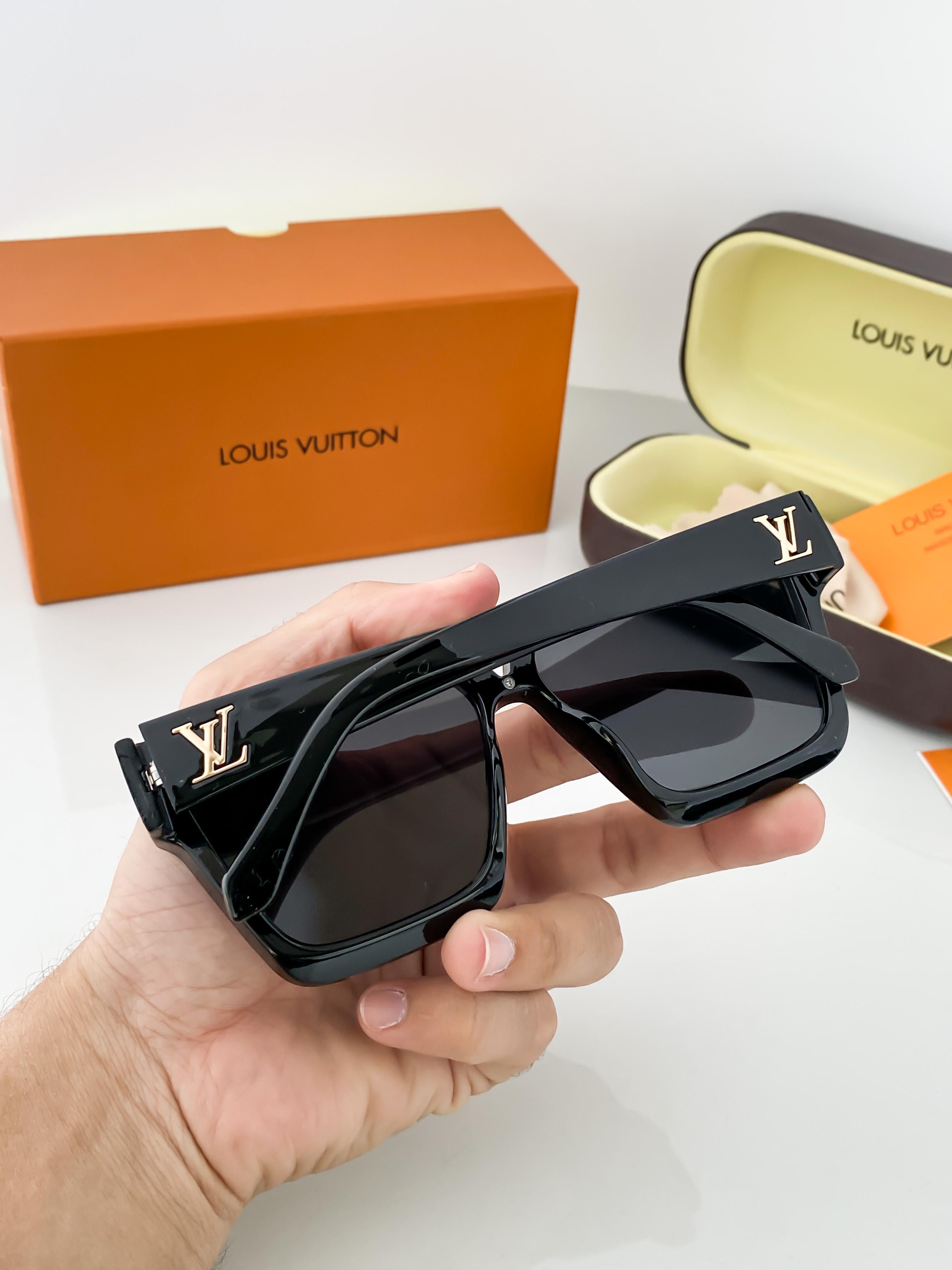 LOU GOLD BLACK 1502