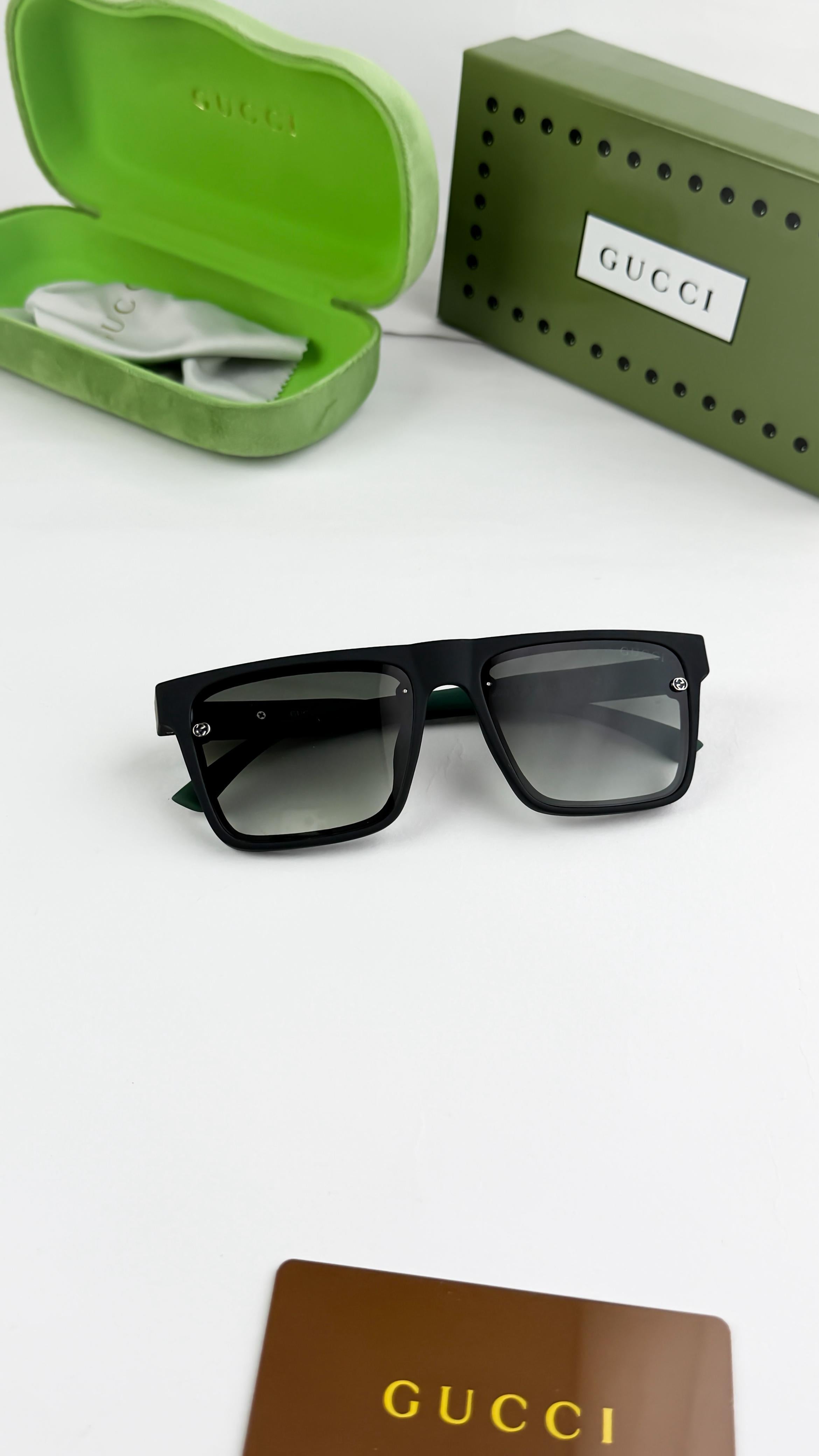 GU  BLACK SHADED 8962