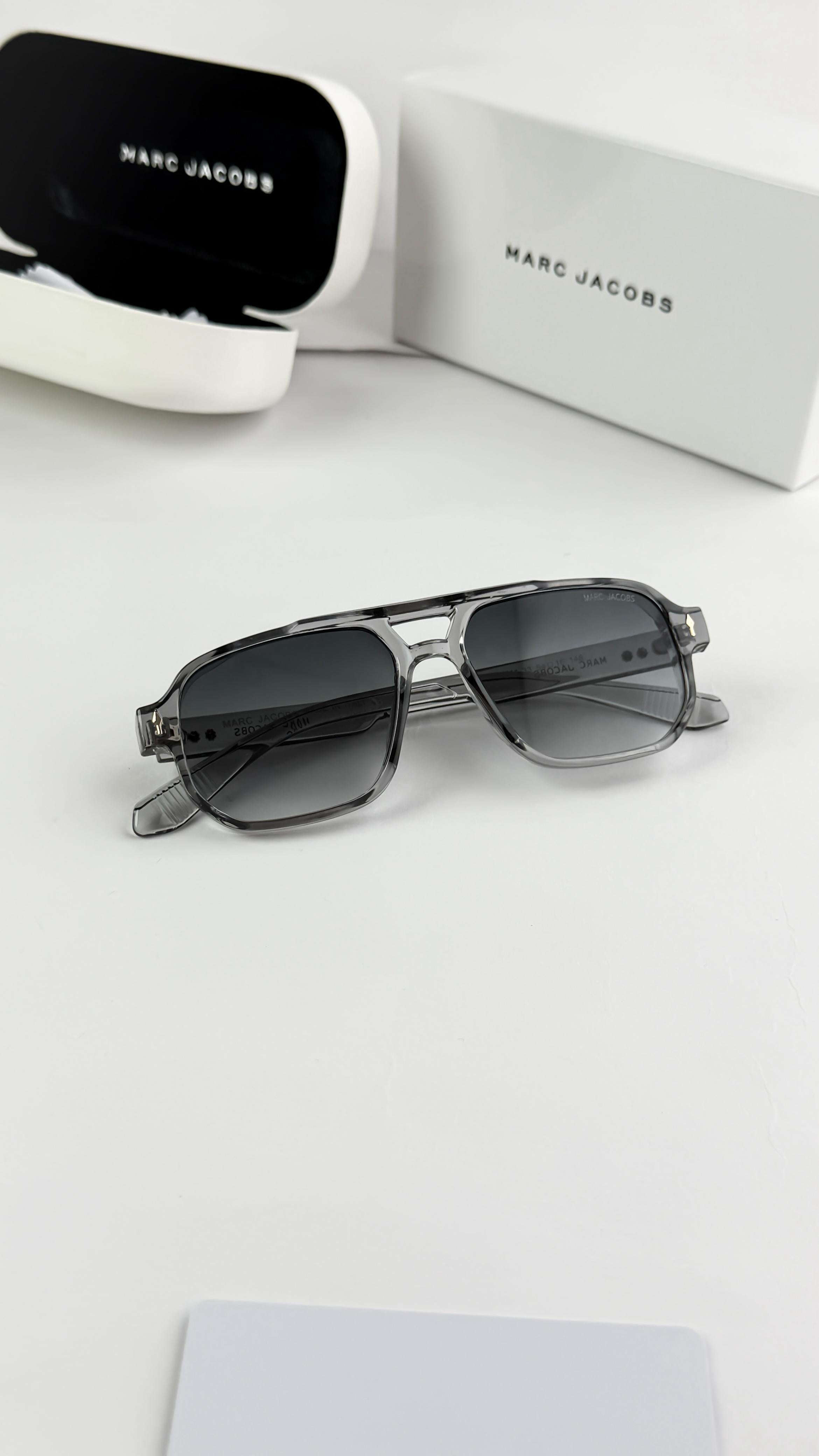 MARC GREY SHADED SUNGLASS