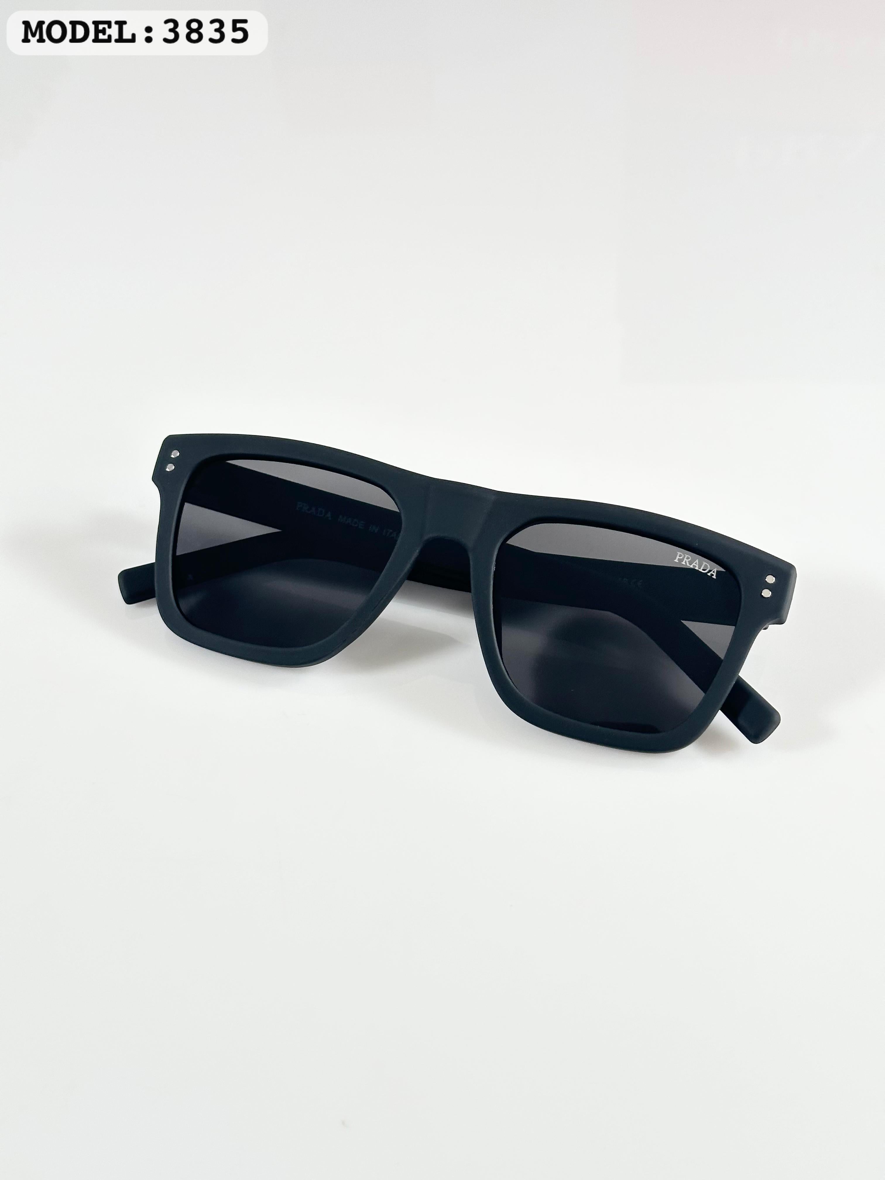 PRA 3835 MATE BLACK SUNGLASS