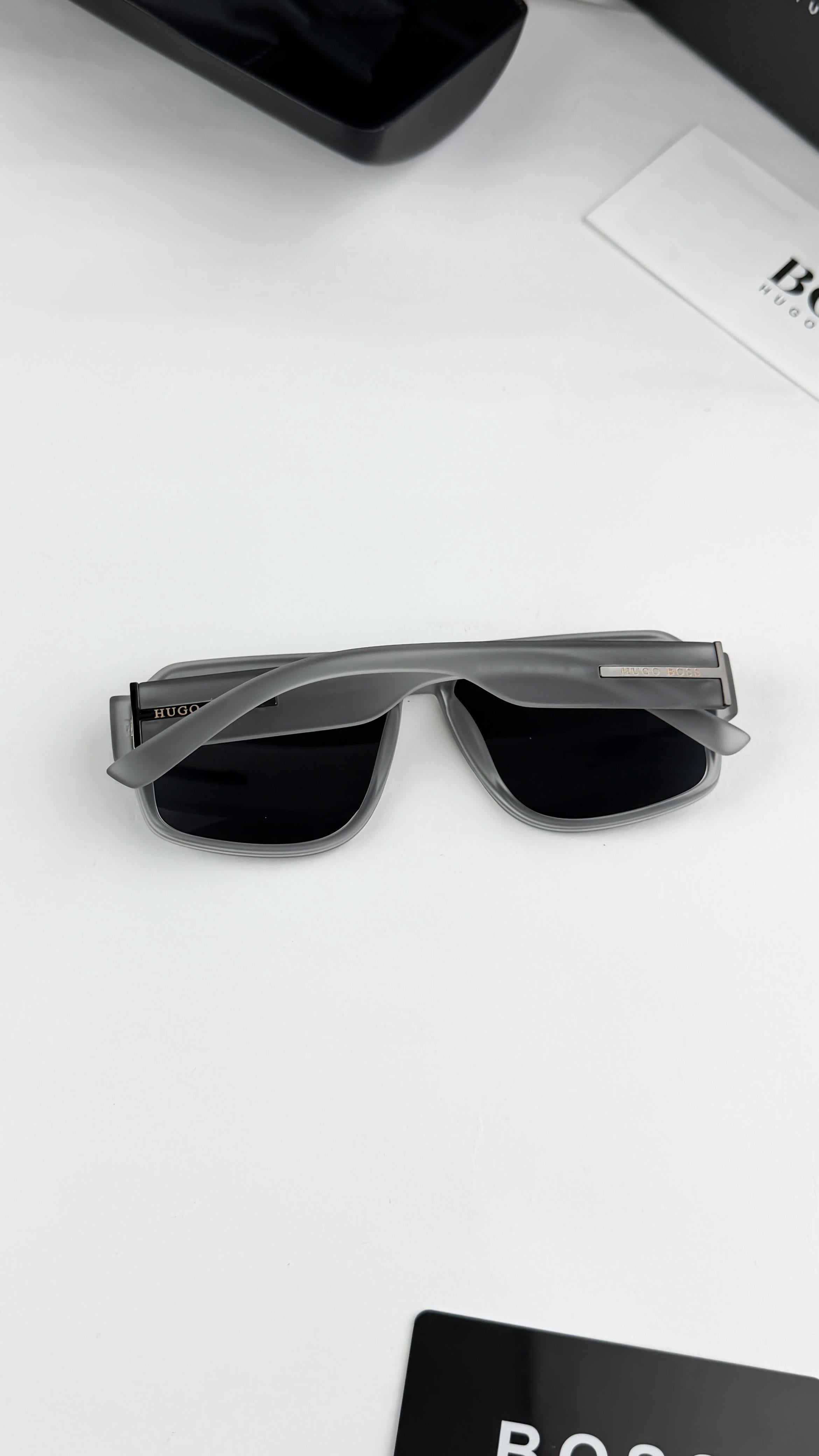 HUG GREY BLACK 26206 SUNGLASS
