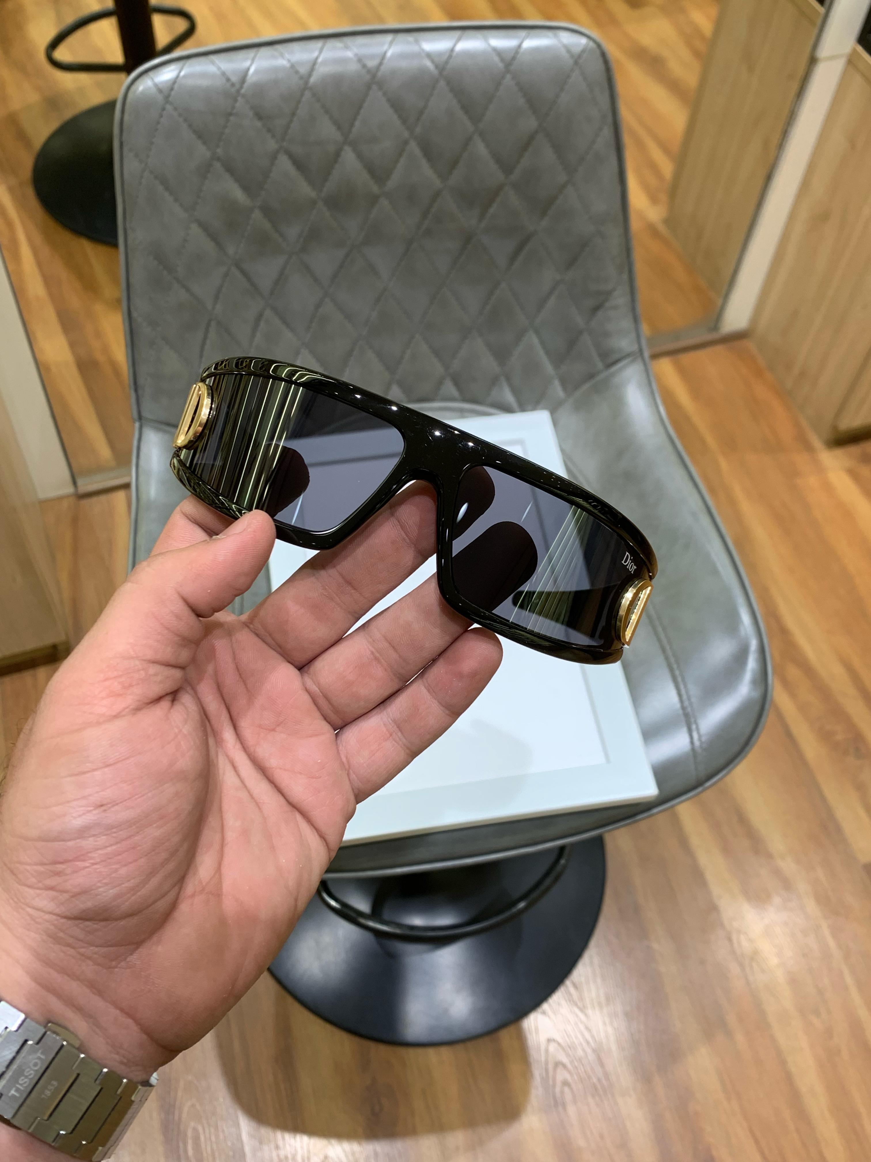 Di_o_r 3382 black