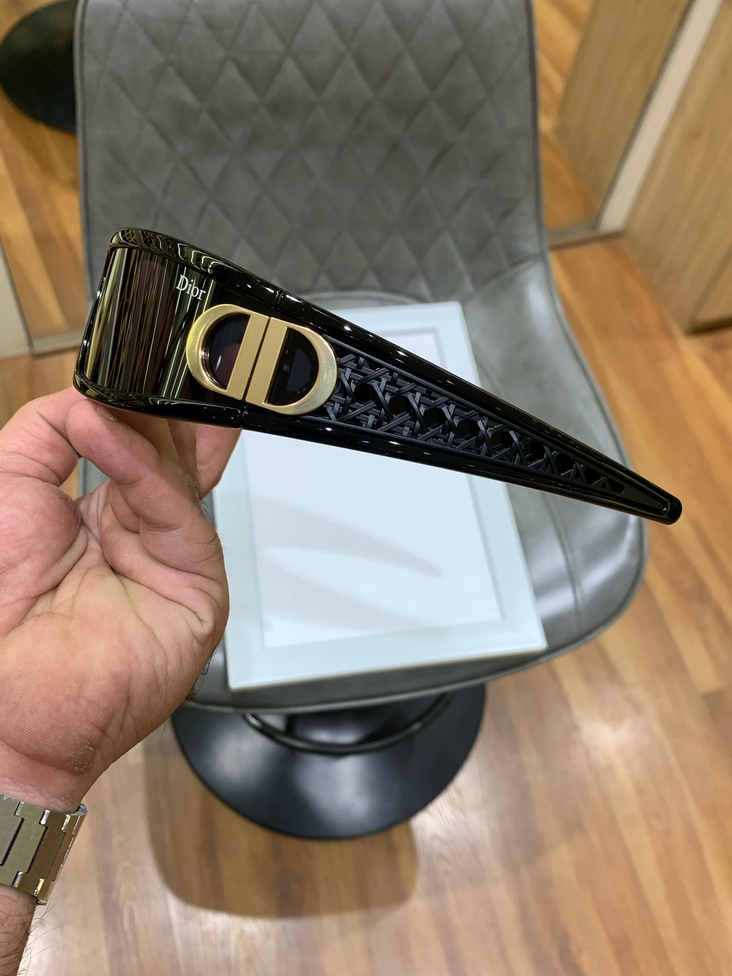 Di_o_r 3382 black