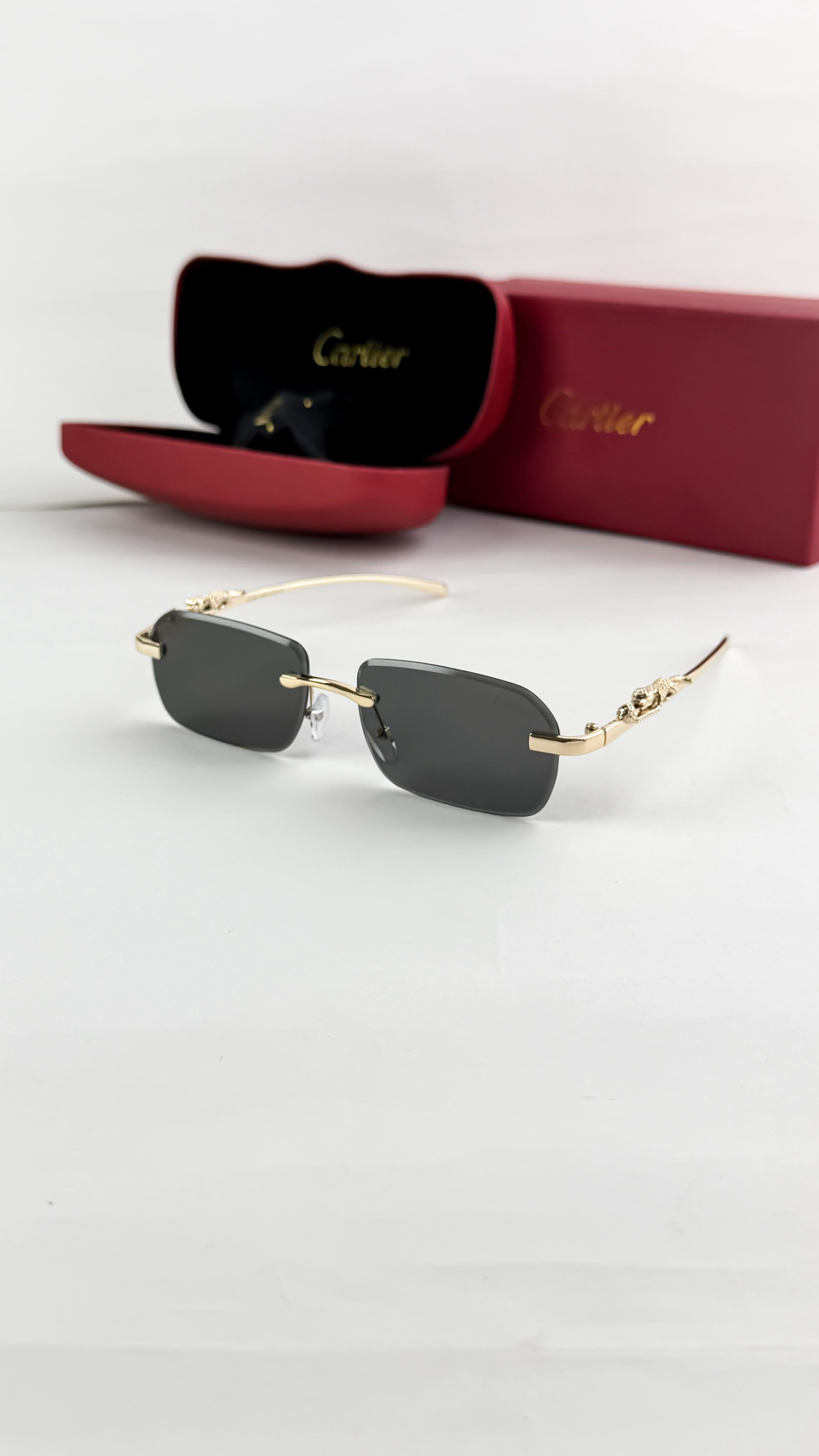CAR GOLD BLACK 1021