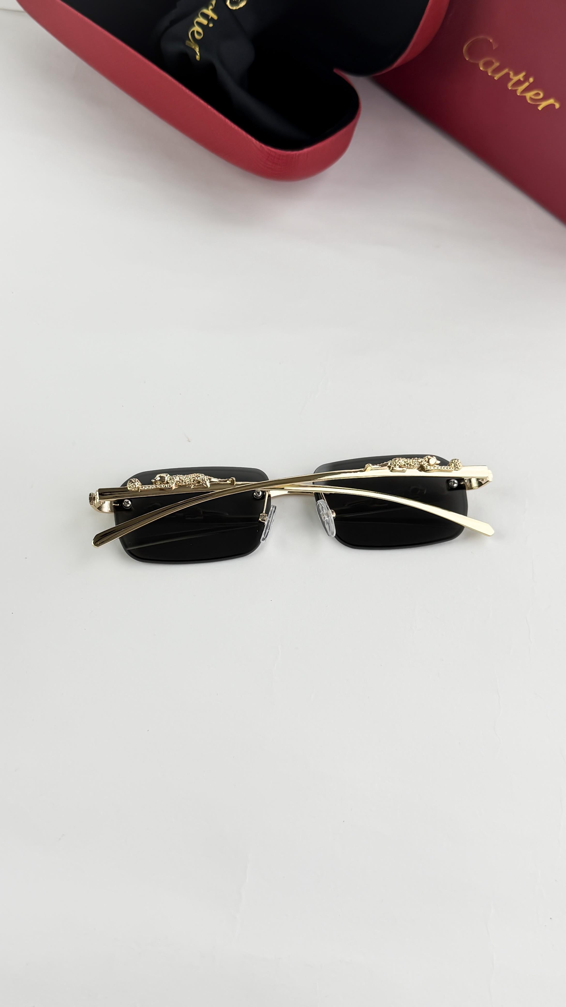 CAR GOLD BLACK 1021