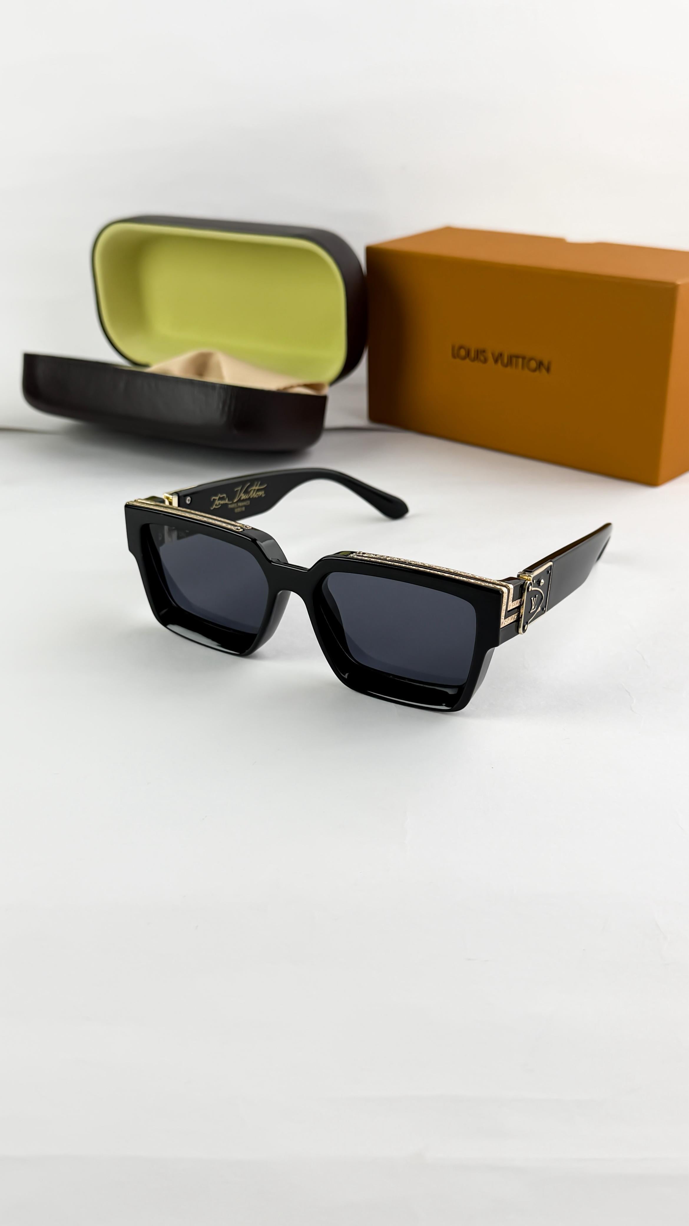 LOU  GOLD BLACK 1904