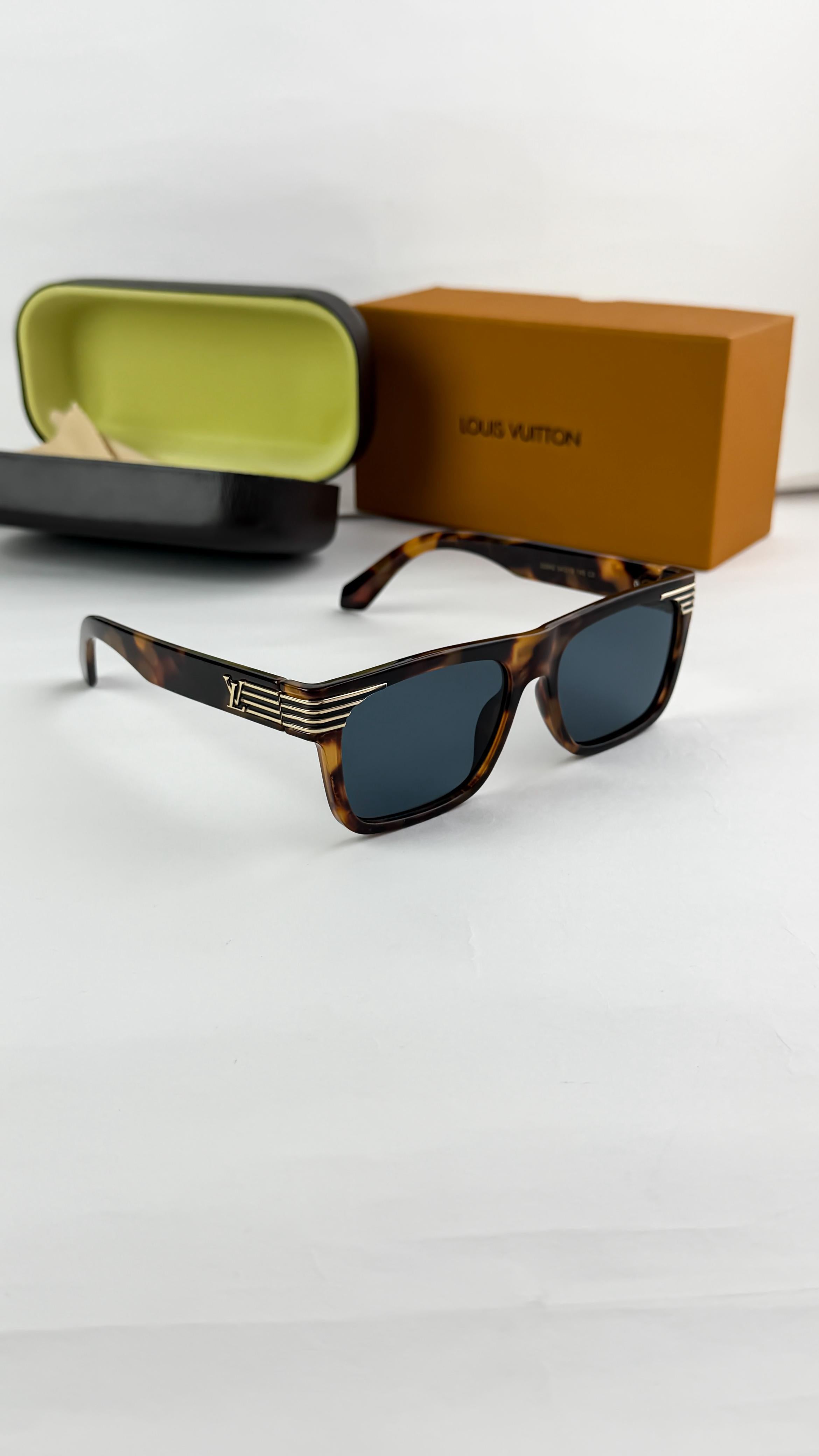 LOU TIGER BLACK 2942