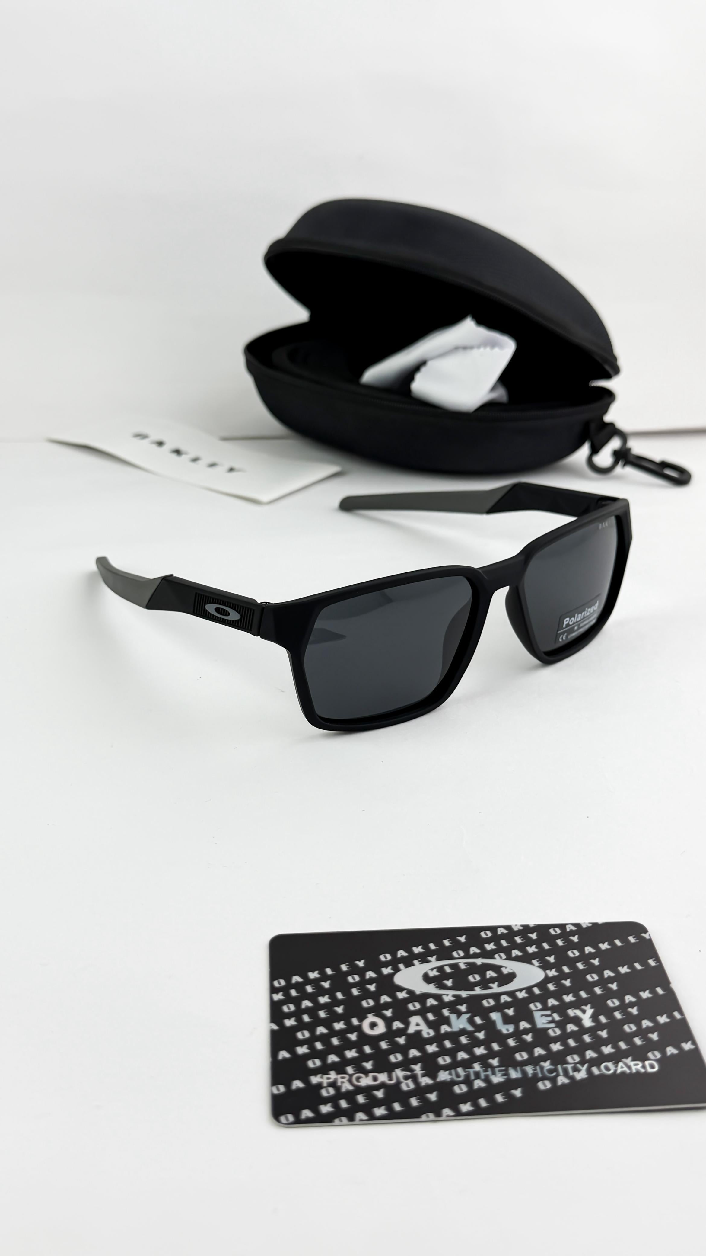 OAK BLACK 24042 SUNGLASS