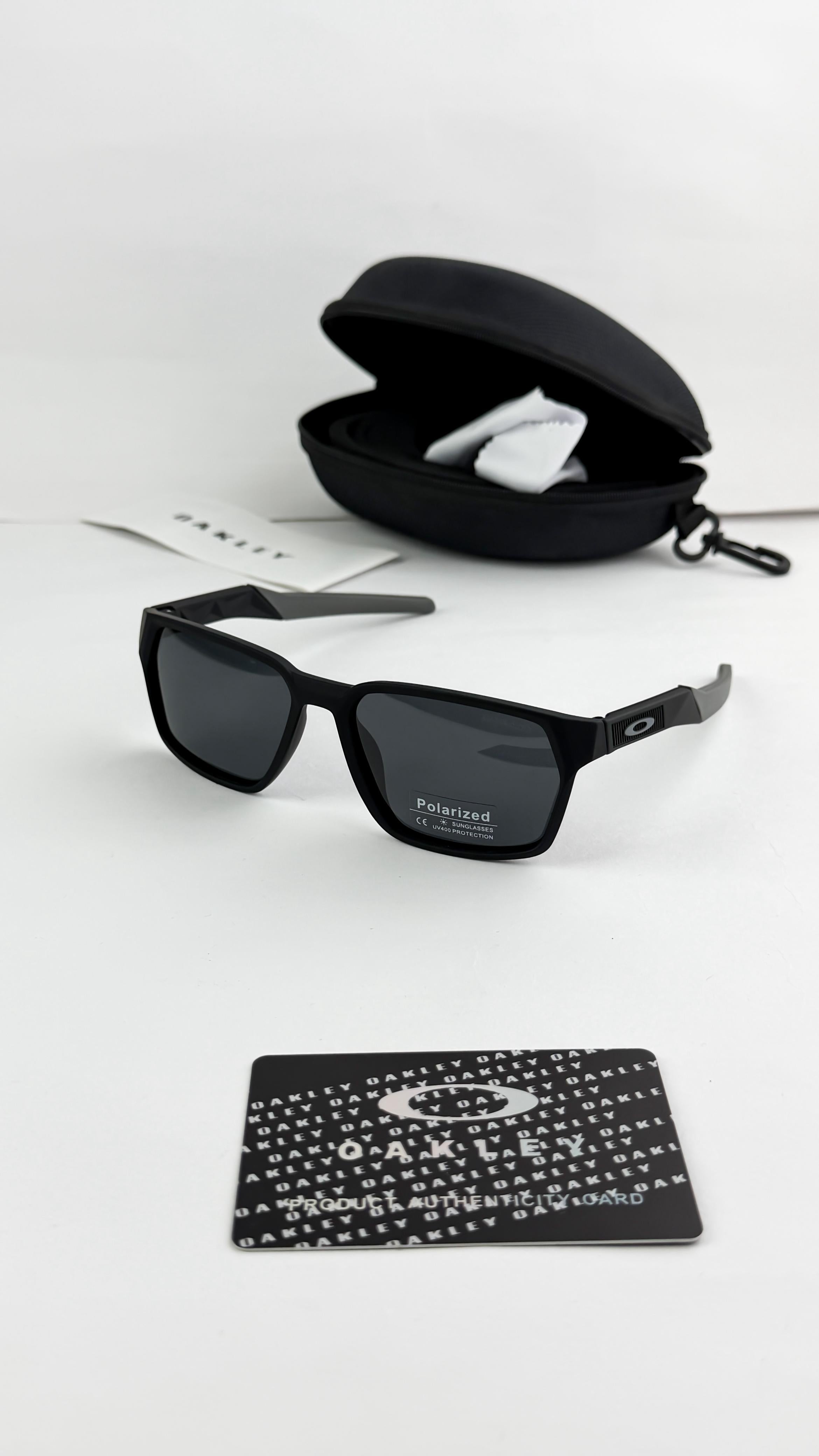 OAK BLACK 24042 SUNGLASS
