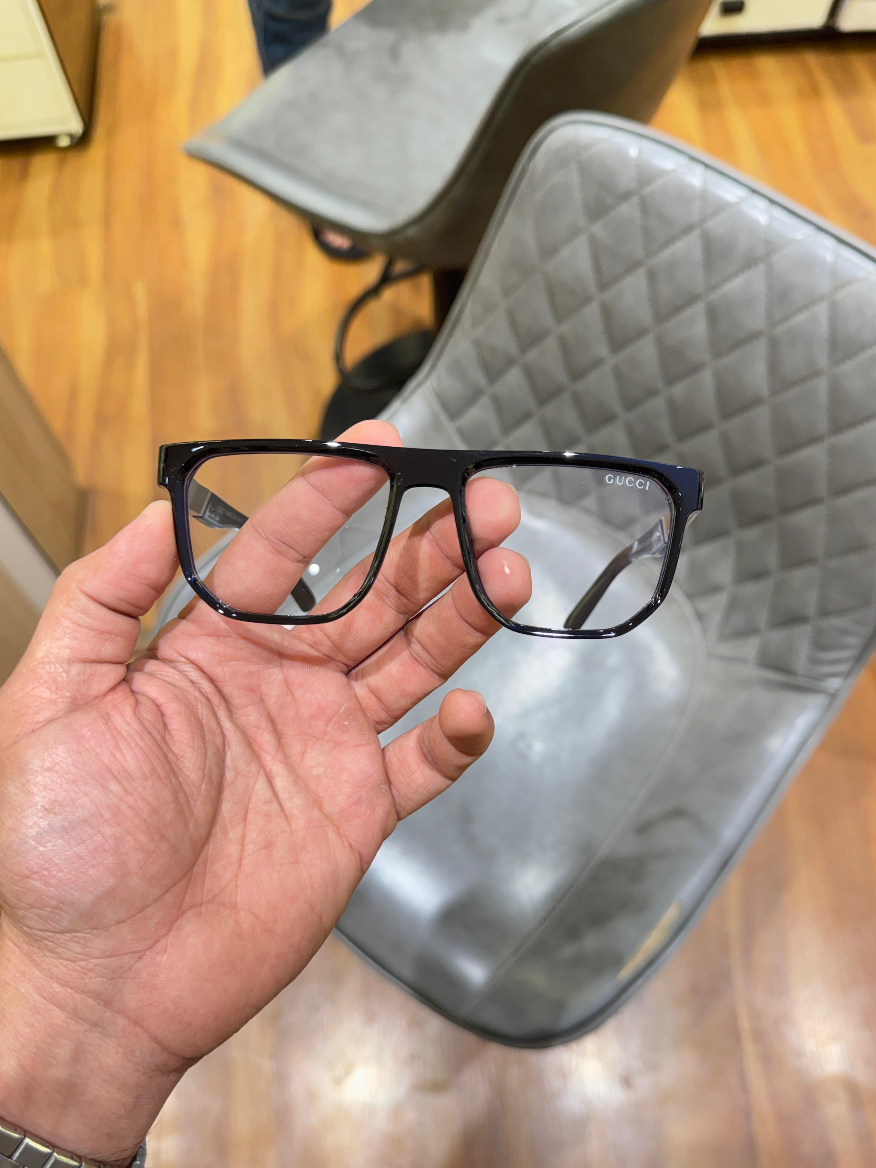 Gu 1669 black plano SUNGLASS