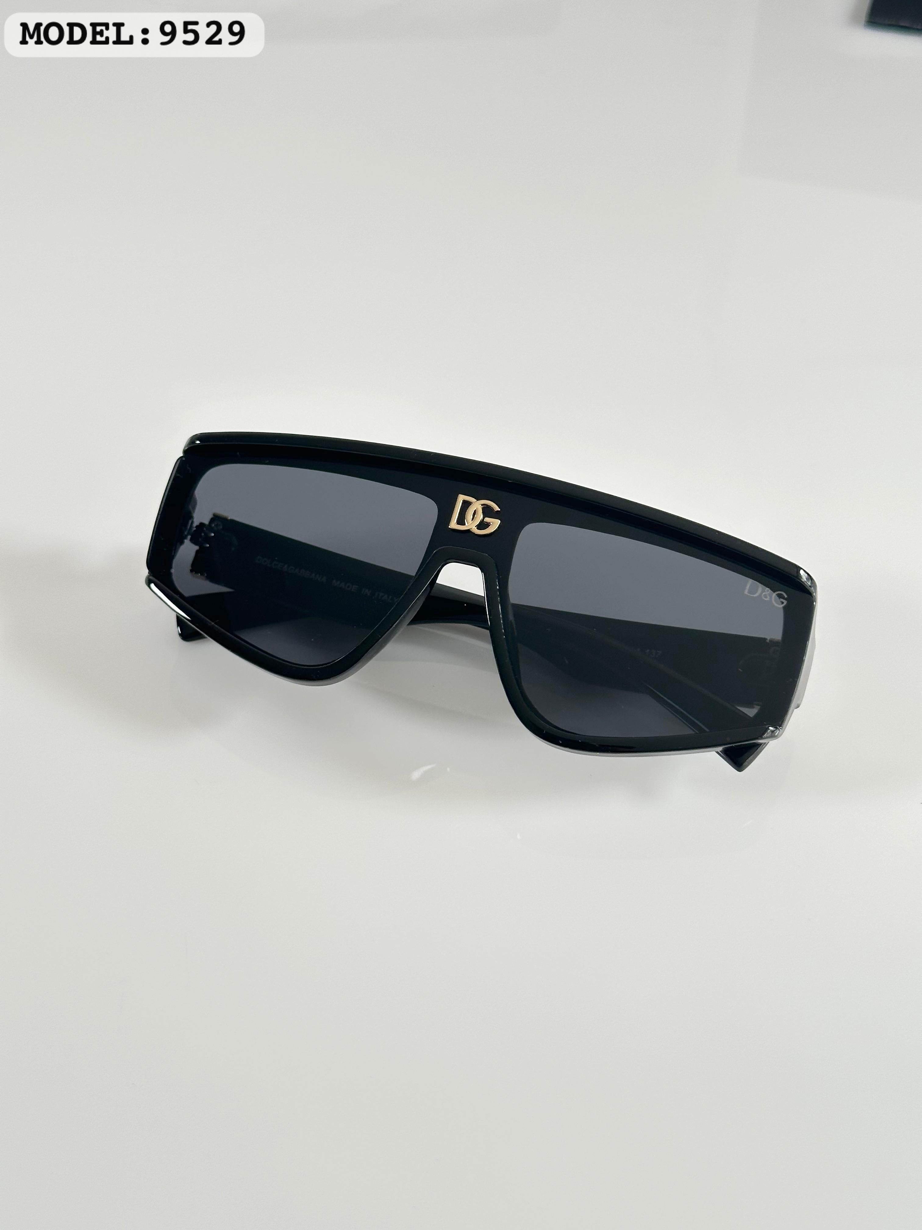 DOL  9529 BLACK SUNGLASS