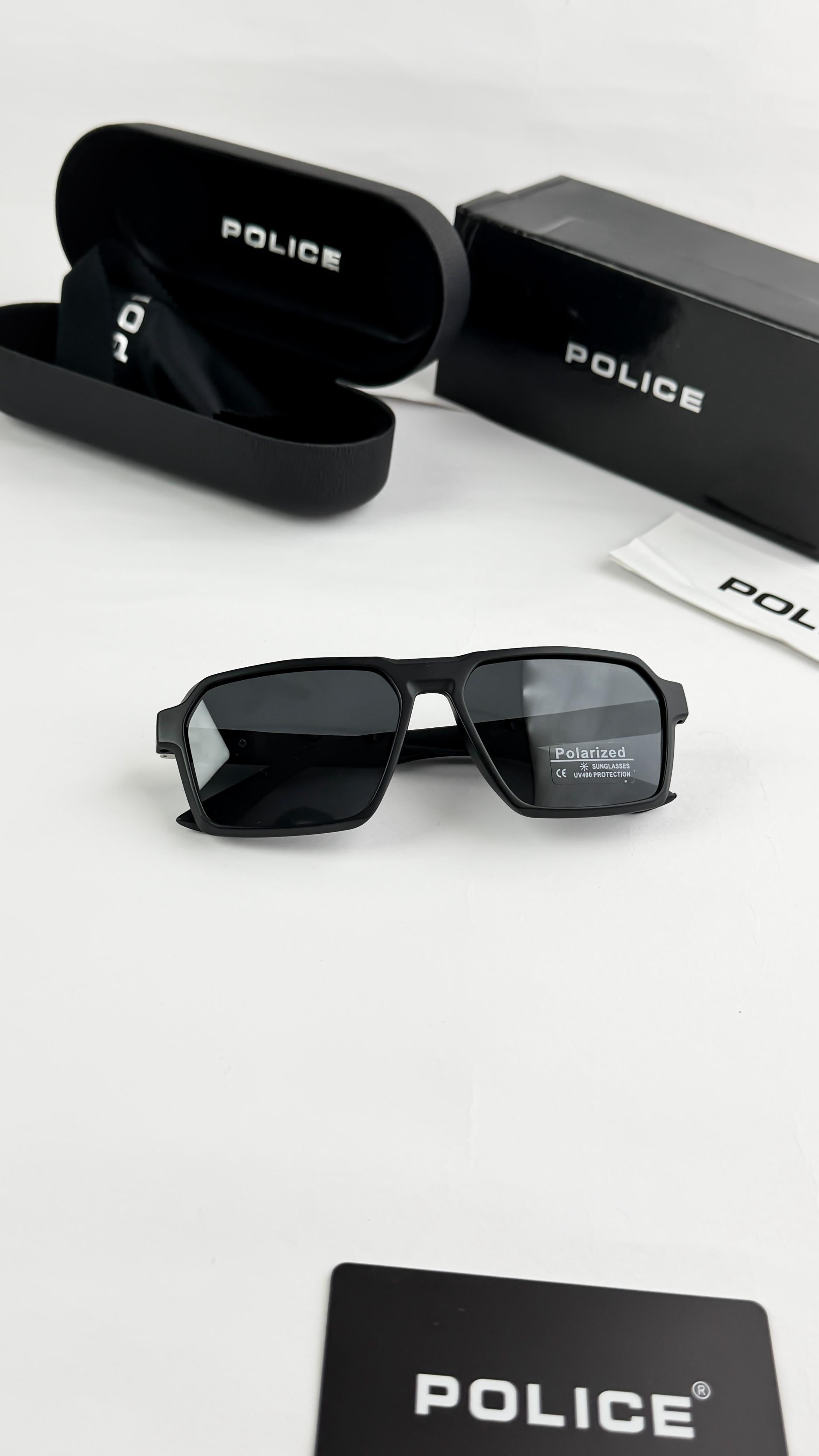 POCHE BLACK SUNGLASS