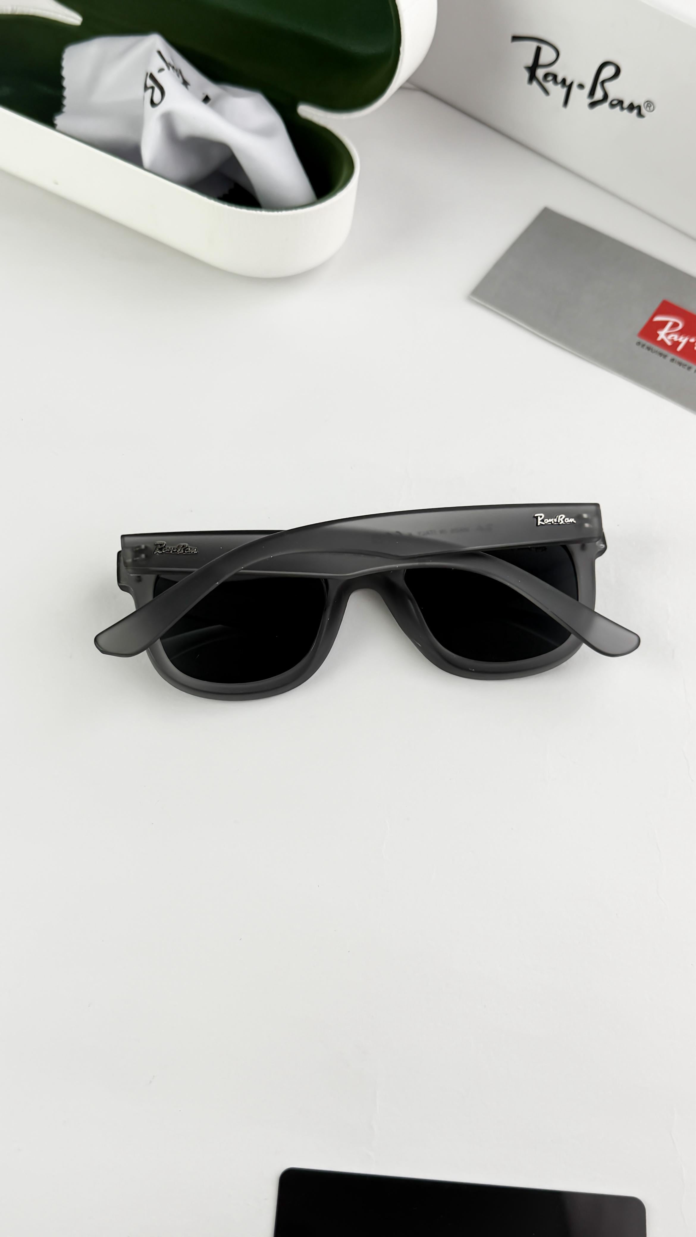RAY GREY REVERSE 0502