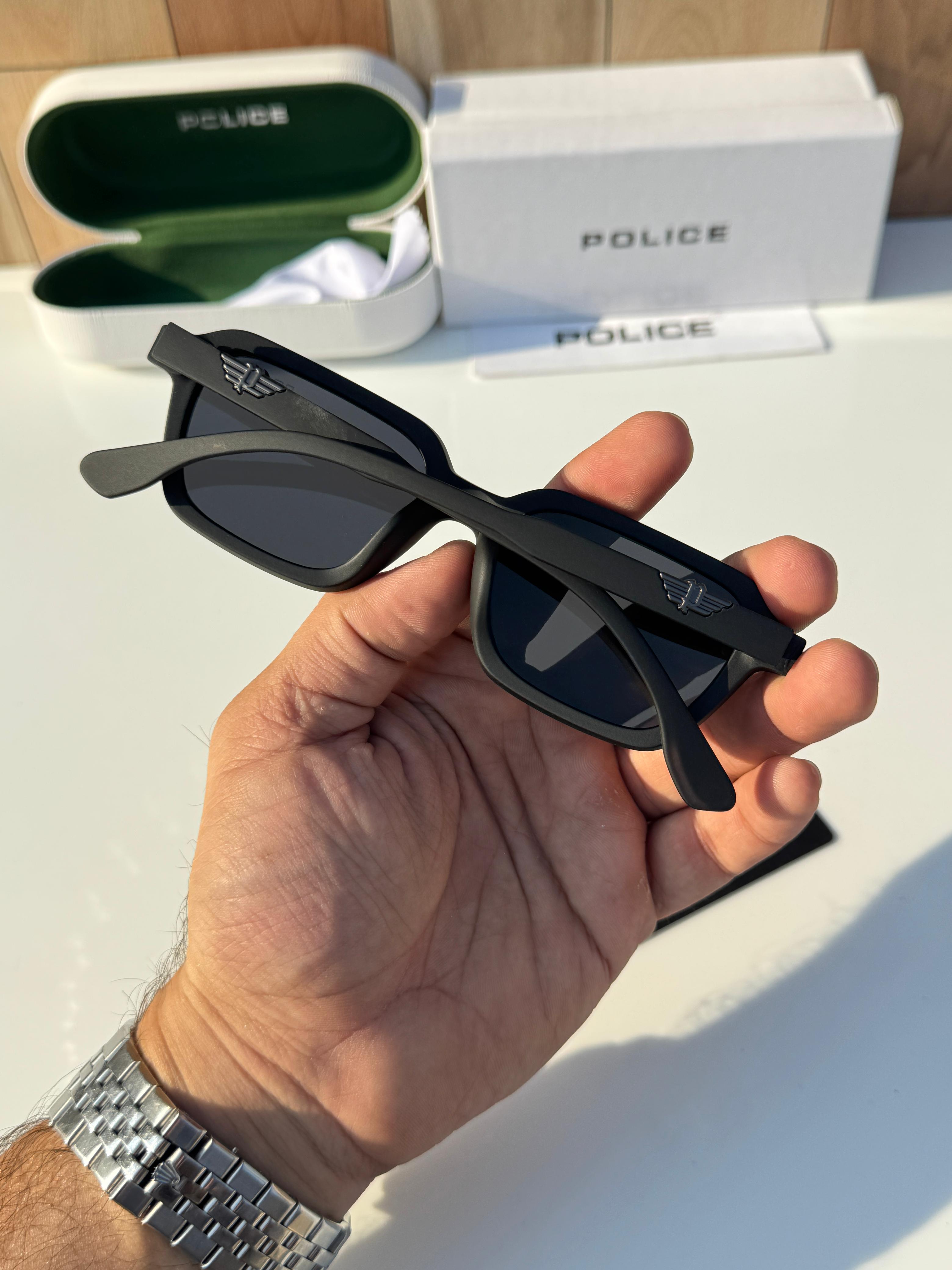 Poli 827 black SUNGLASS
