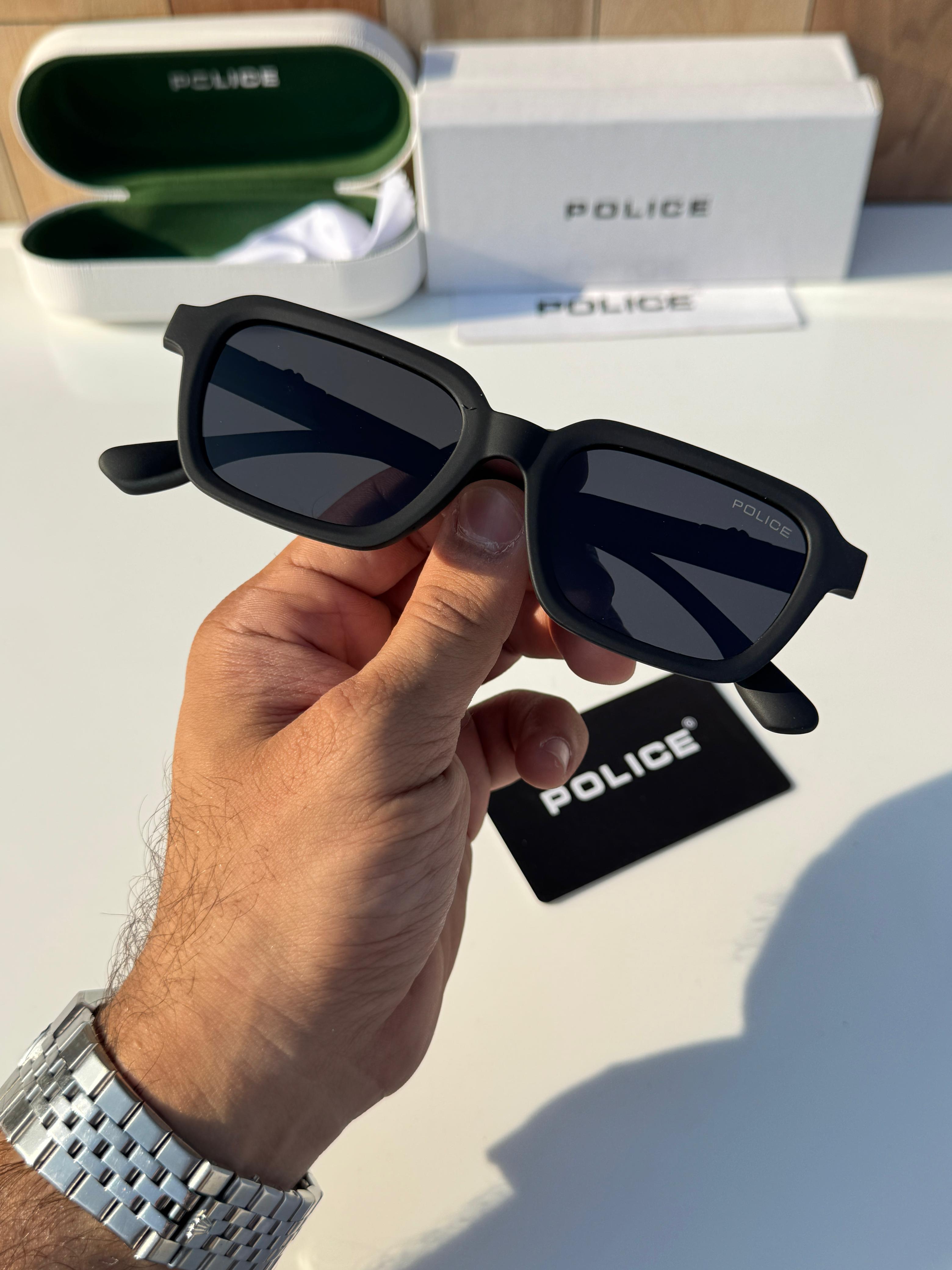 Poli 827 black SUNGLASS
