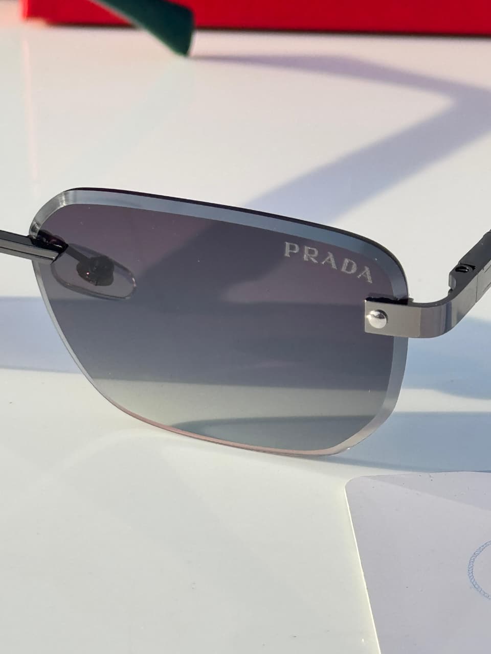 Pra  122 green shaded SUNGLASS