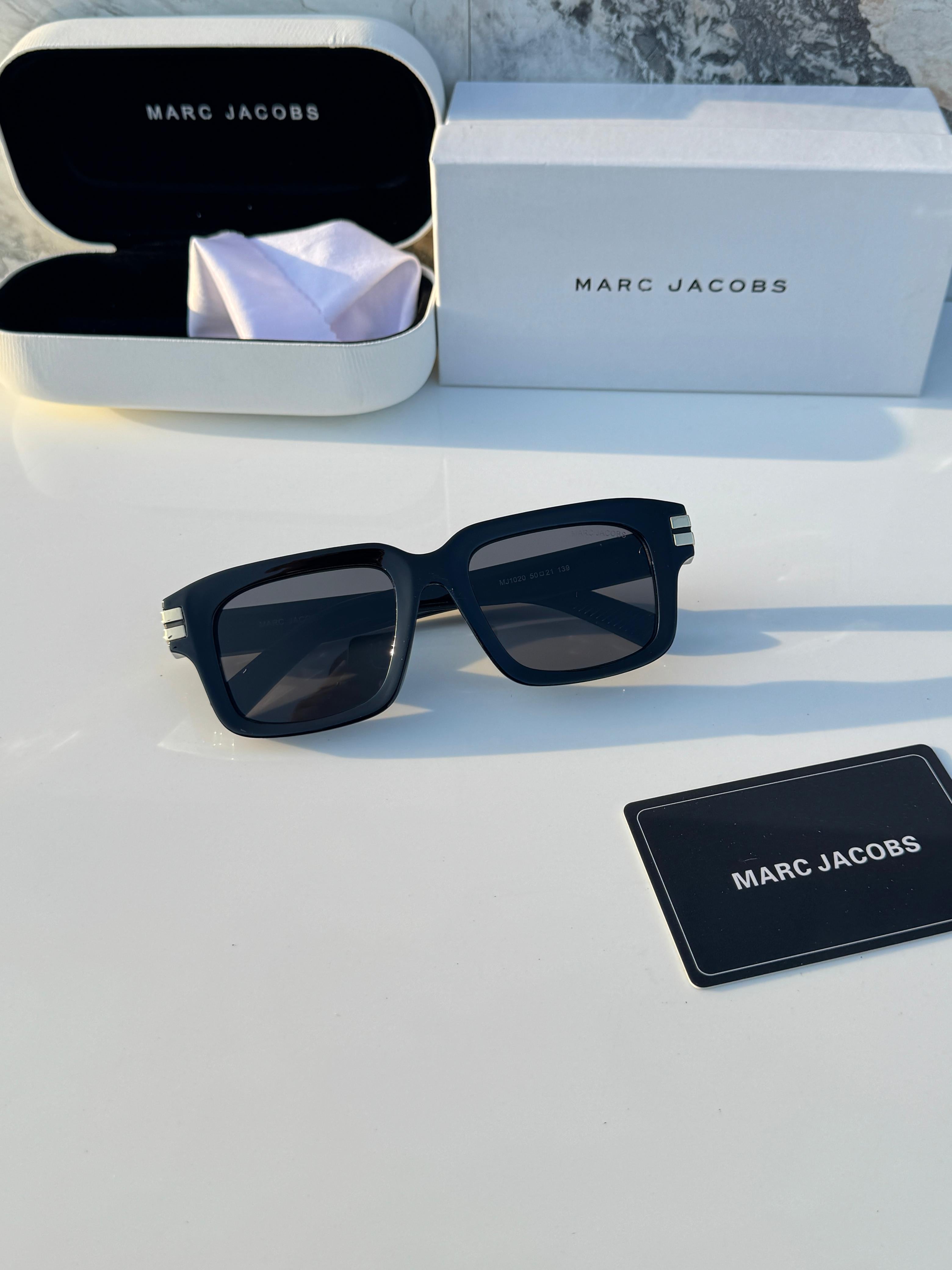 Mar  1020 black gold SUNGLASS