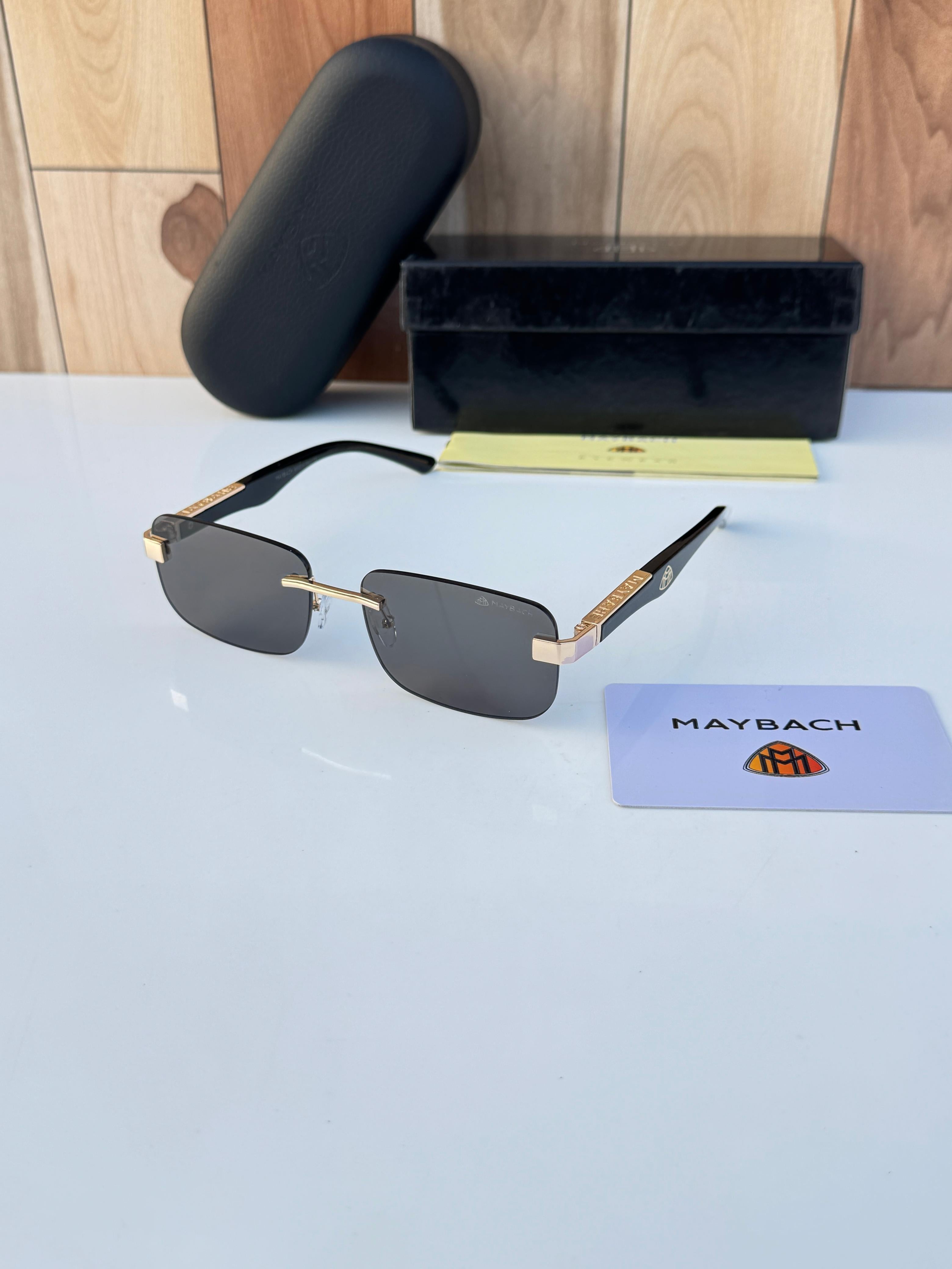 May 1030 gold blac SUNGLASS