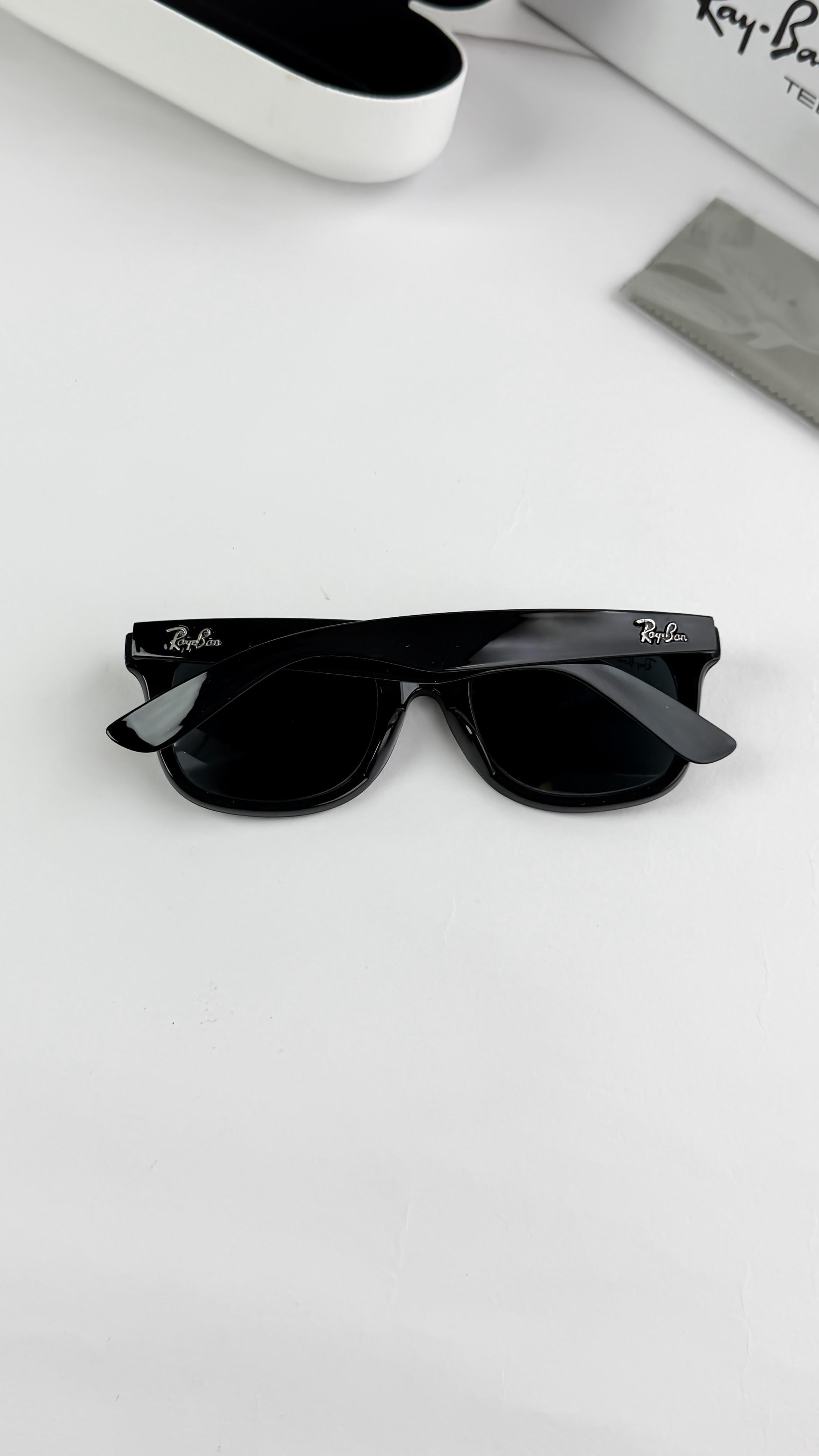 RAY BLACK WAYFARER 2140 SUNGLASS