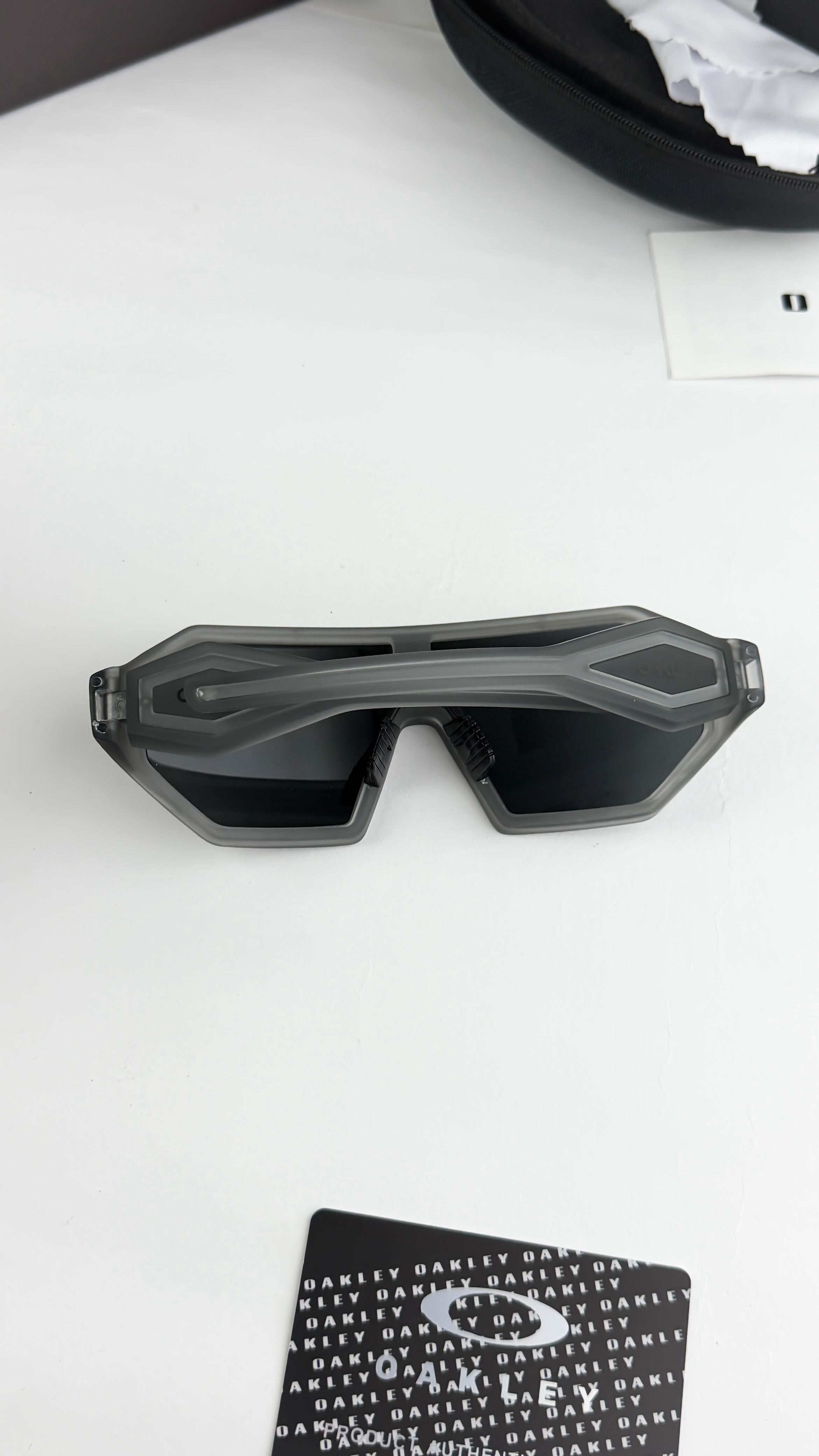OAK 7845 SUNGLASS